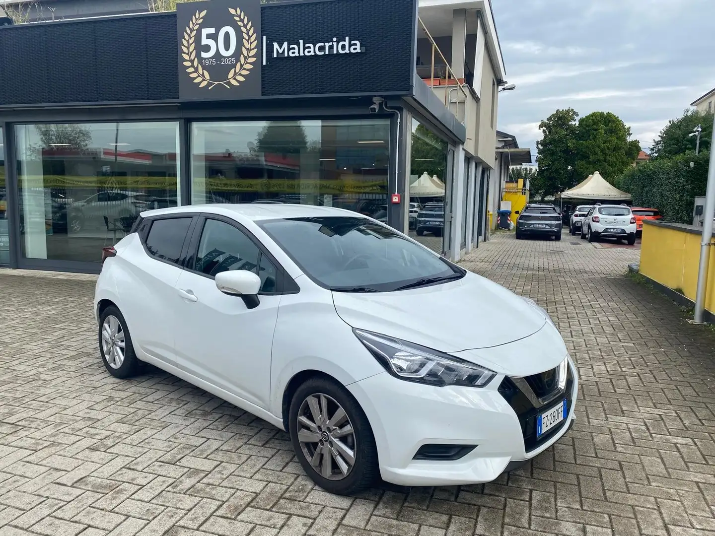 Nissan Micra Micra V 2017 1.0 Visia + 100cv Wit - 1
