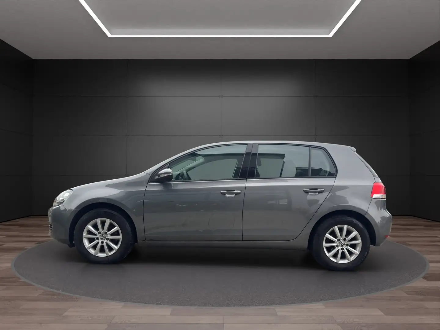 Volkswagen Golf Trendline Gris - 2