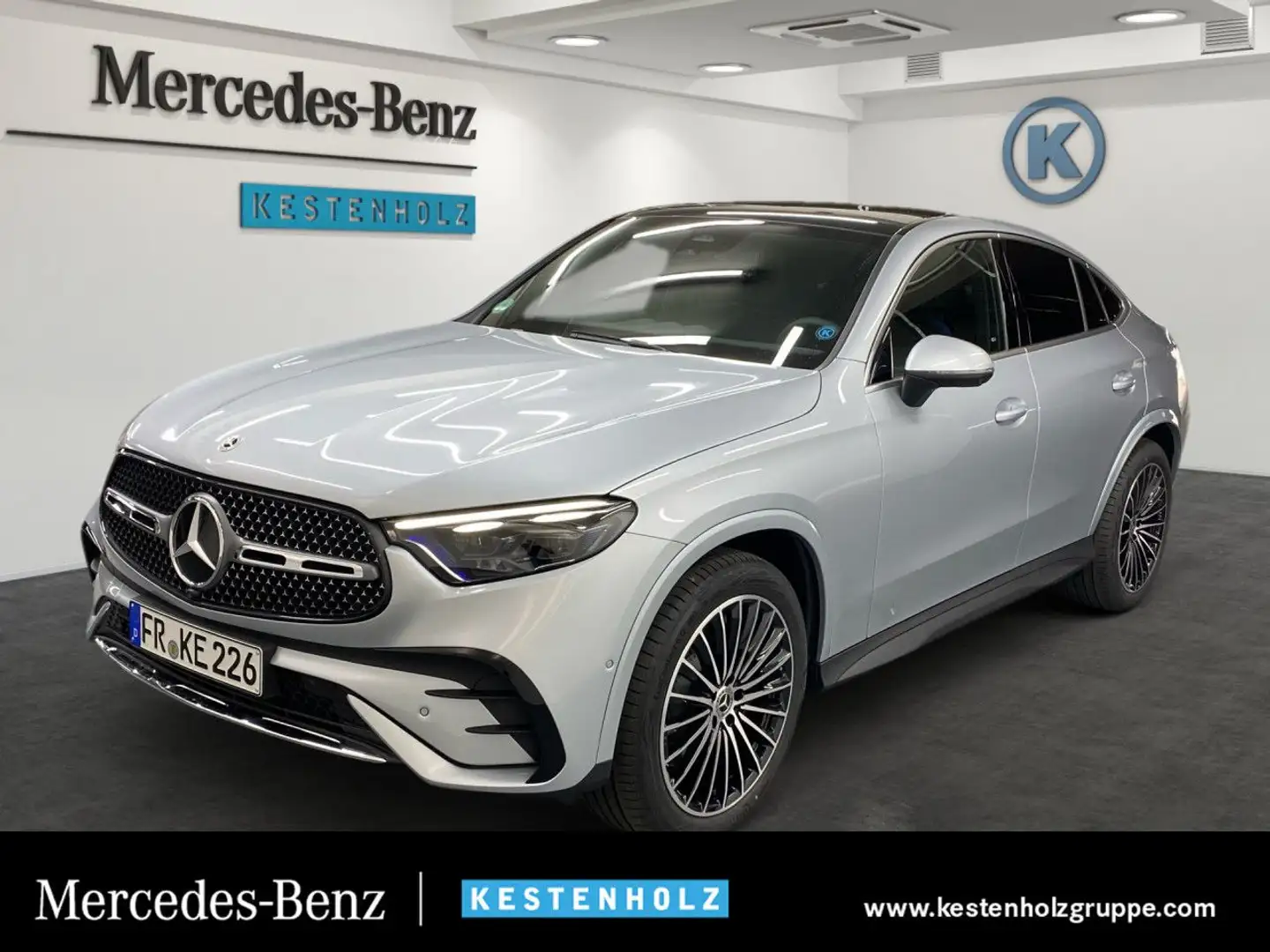 Mercedes-Benz GLC 220 d 4Matic AMG+PANO+AHK+DIGITAL+PARK+DISTR Silber - 1