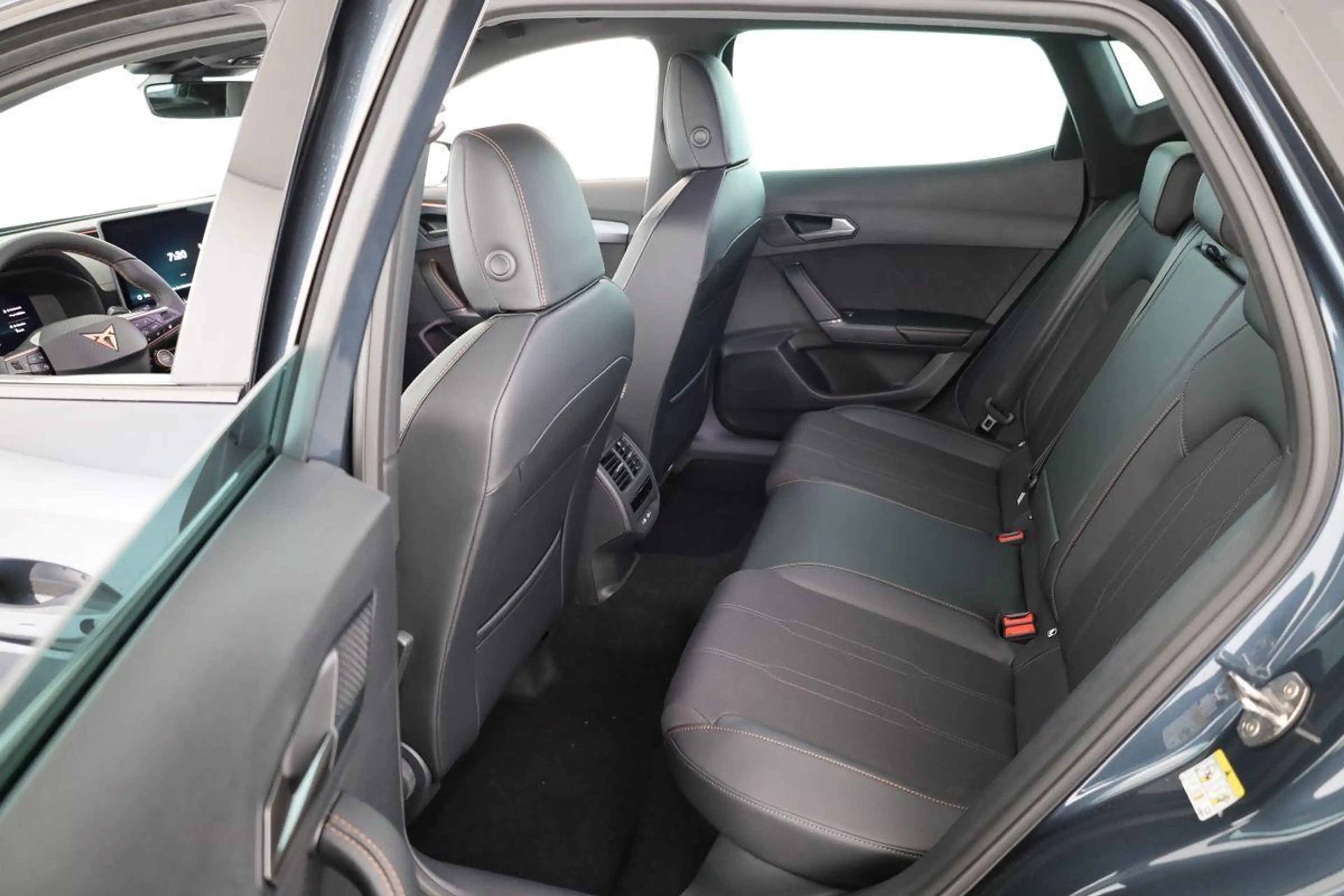 CUPRA Formentor 1.5 eTSI 110 kW DSG, Navi, LED, el. Klappe, Kam... — photo 10
