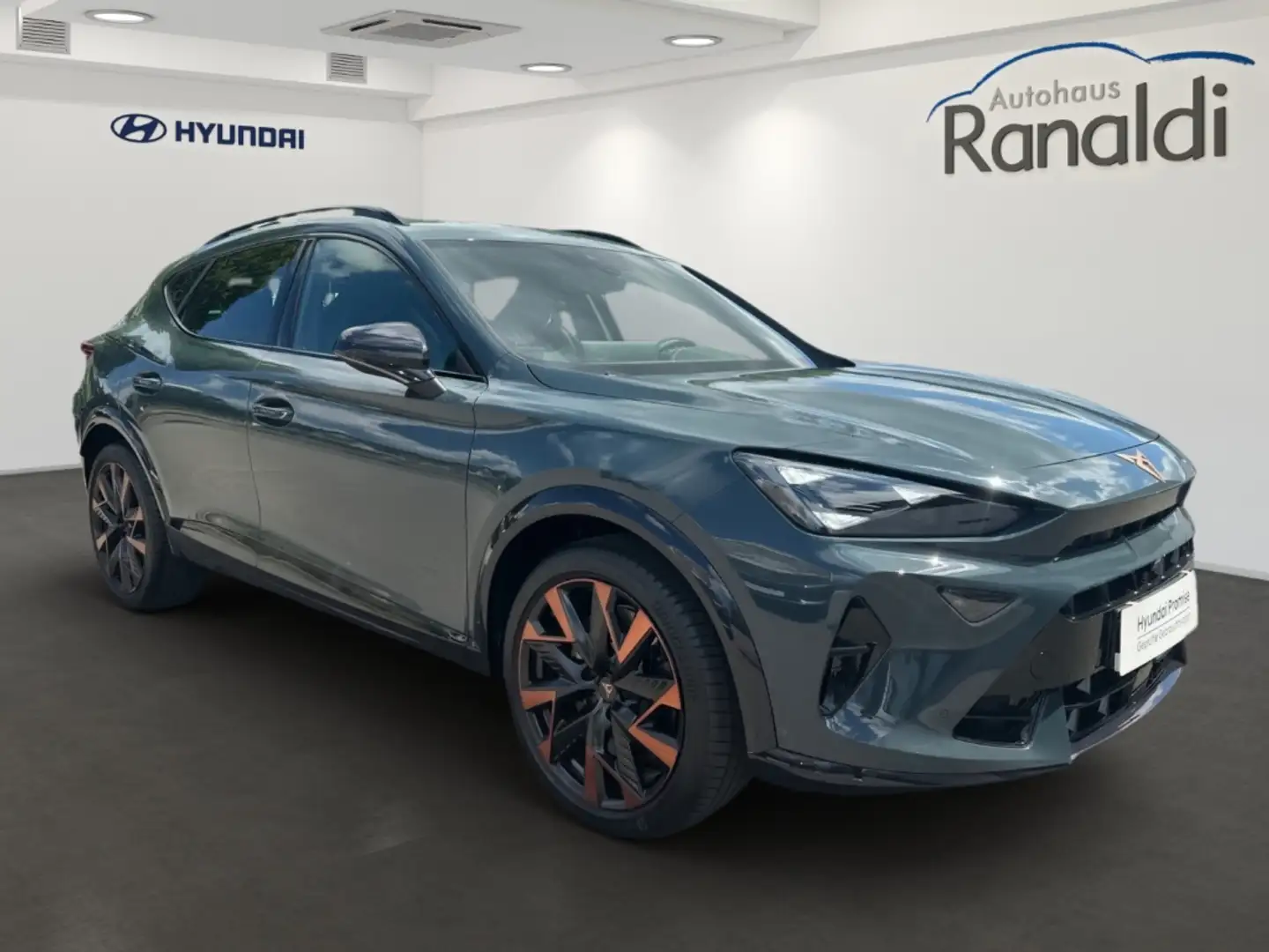 CUPRA Formentor VZ 2.0 TSI 245 kW 4Drive++NEU++PANODACH! Blau - 2