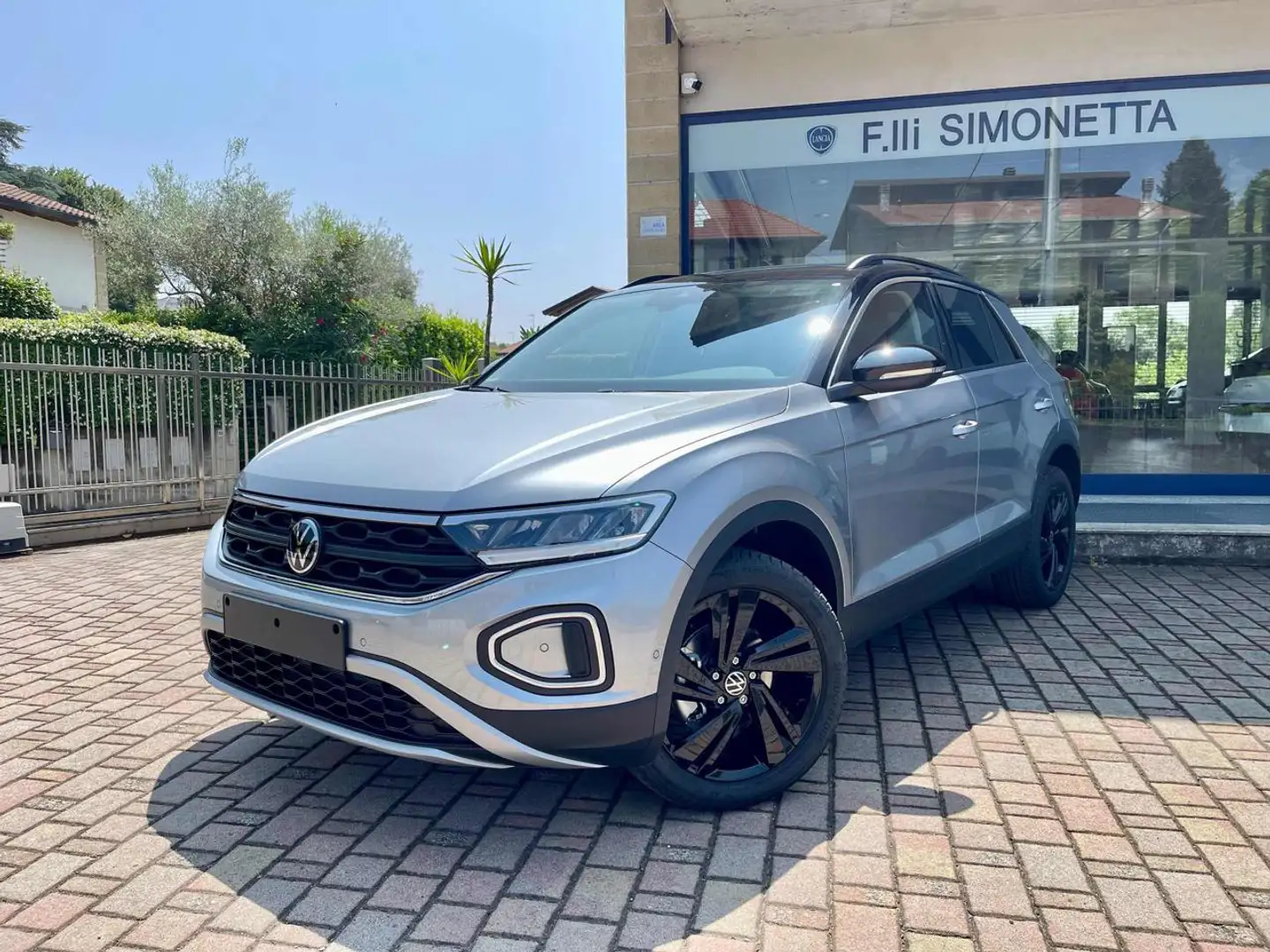 Volkswagen T-Roc 1.0 TSI 115CV Sport - NUOVA Argento - 1