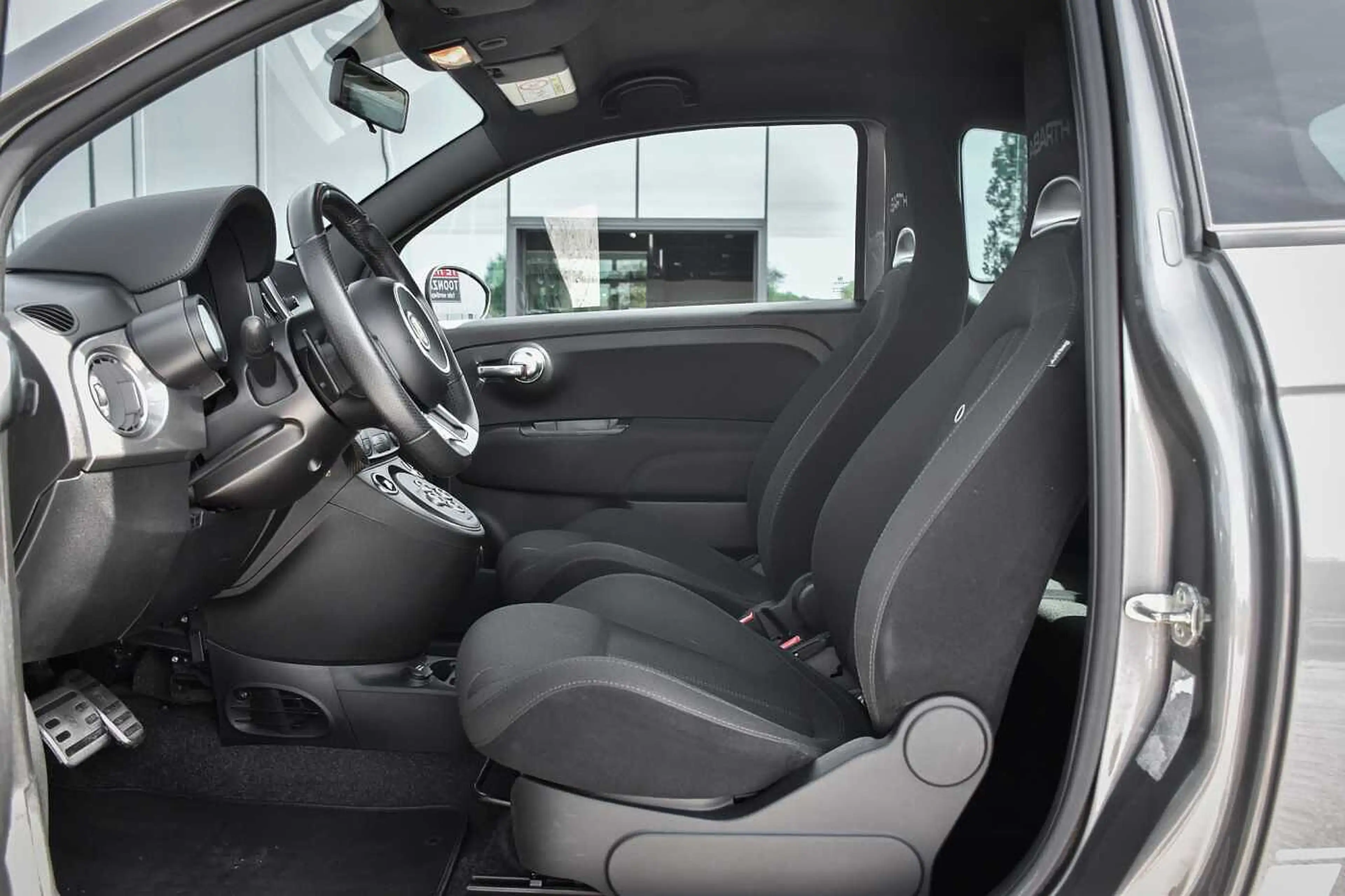 Abarth 595 1.4 T-Jet MTA Navi PDC — photo 8