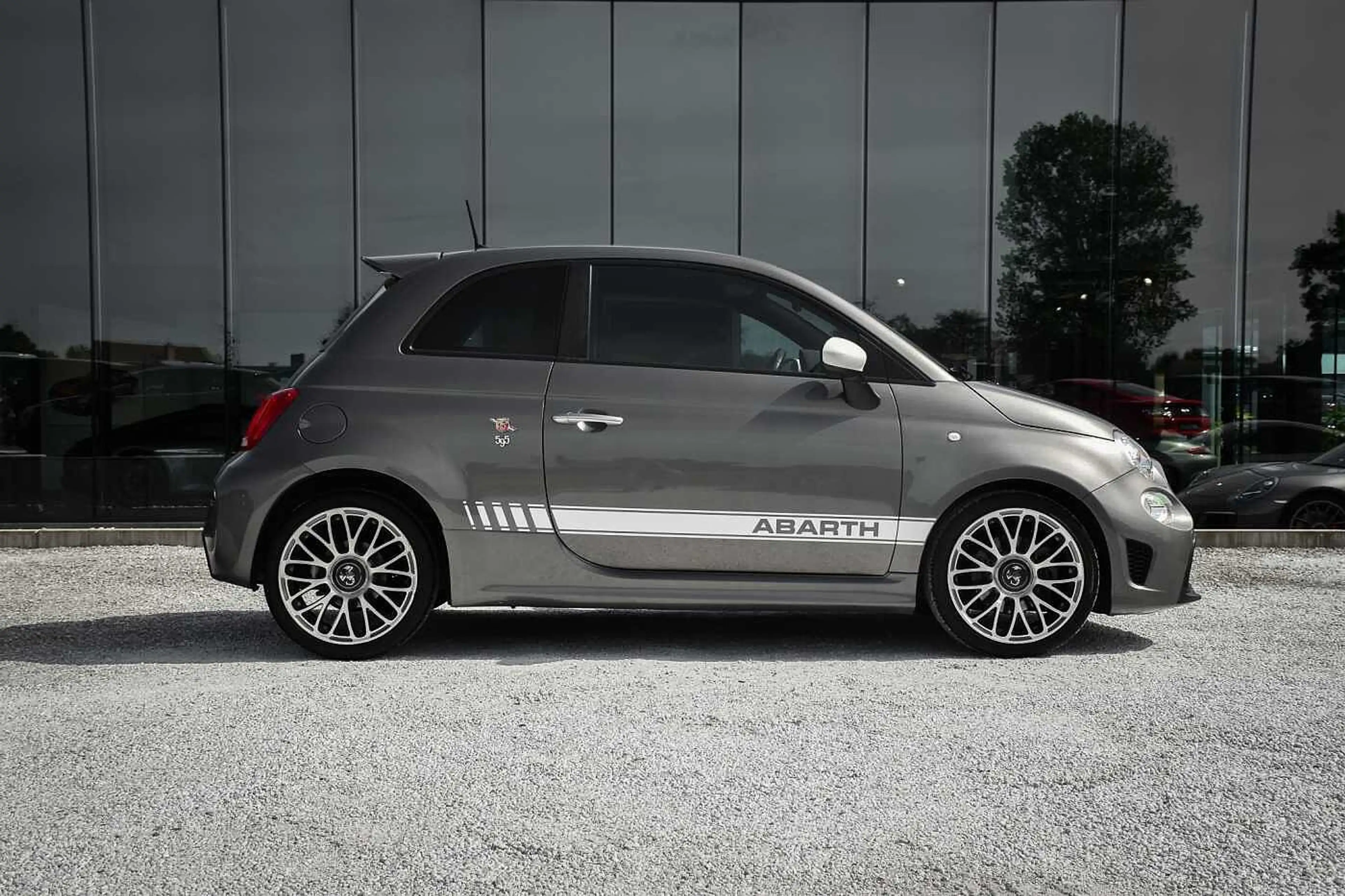 Abarth 595 1.4 T-Jet MTA Navi PDC — photo 6
