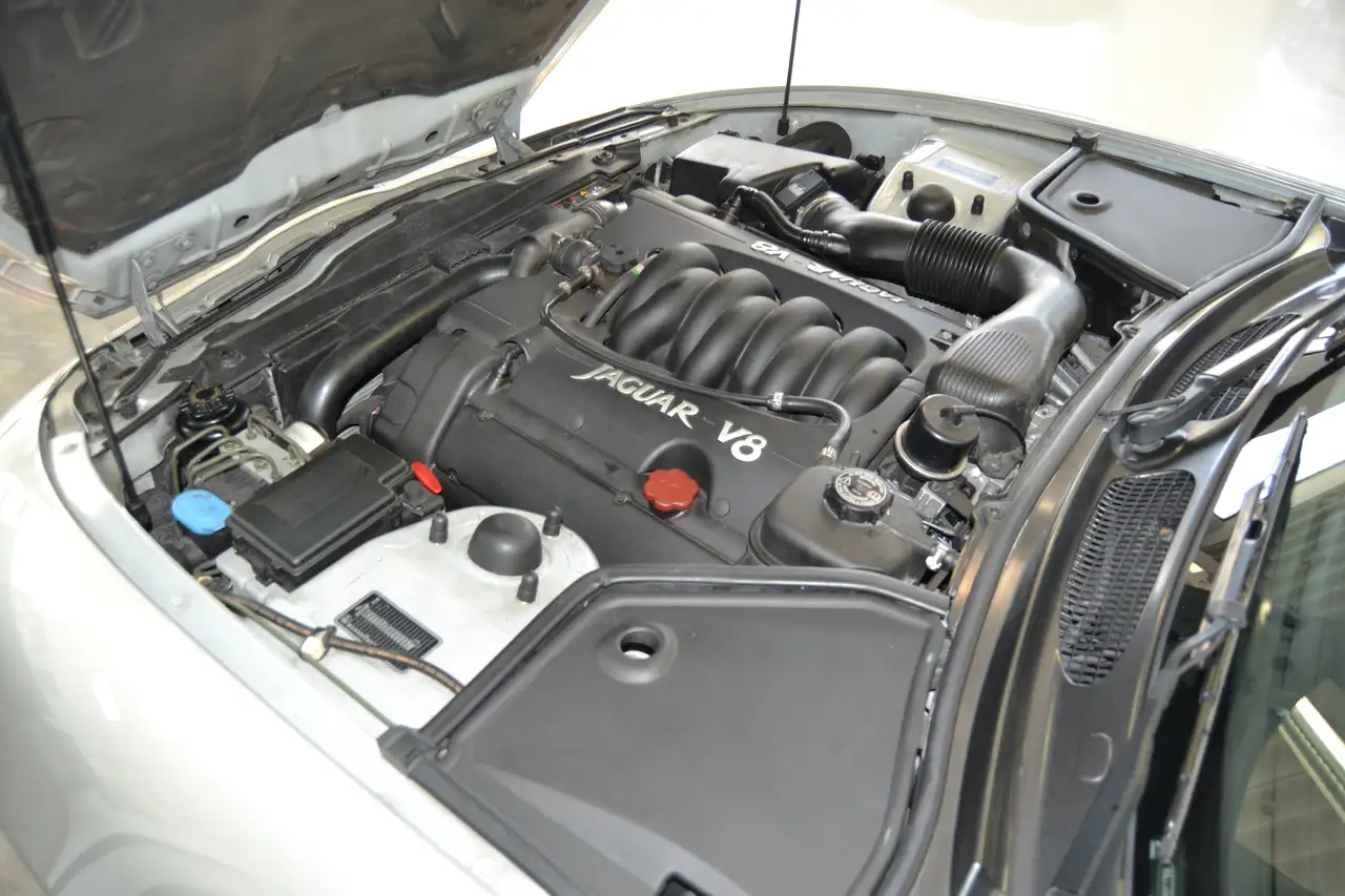 Jaguar XK8 V8 Coupè 4.0 ISCRITTA ASI / DA COLLEZIONE, foto 12