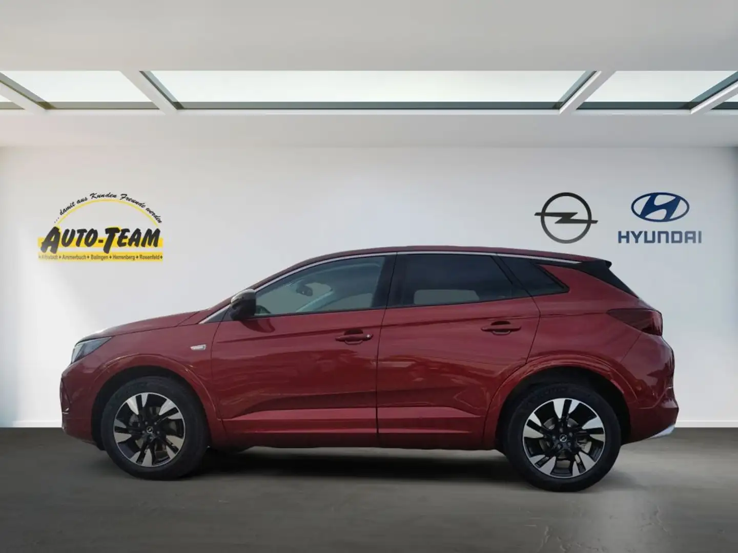 Opel Grandland 1.5 D Automatik Elegance Rot - 2