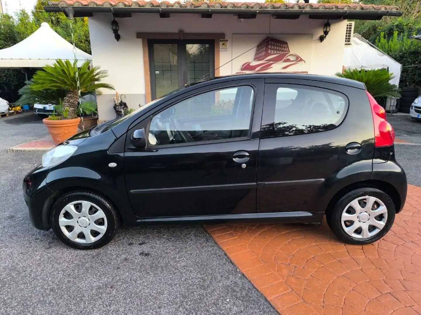 Peugeot 107 1.0 68CV 5p. Active TAGLIANDATA! PREZZO REALE! Nero - 2