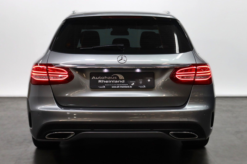 Mercedes-Benz C 250 C250 T*AMG*LEDER*AHK*STANDHEIZUNG*LED*COMAND — photo 5