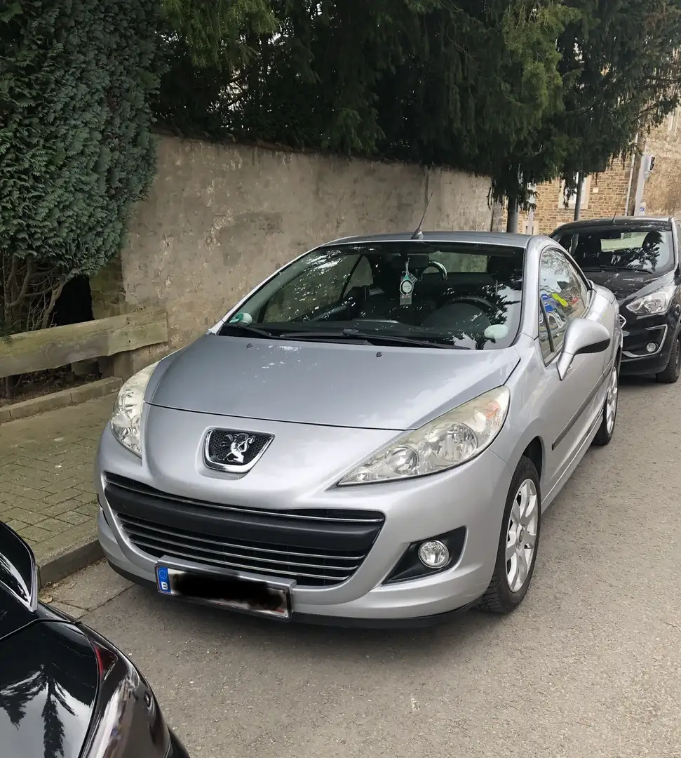 Peugeot 207 CC 1.6 - 2