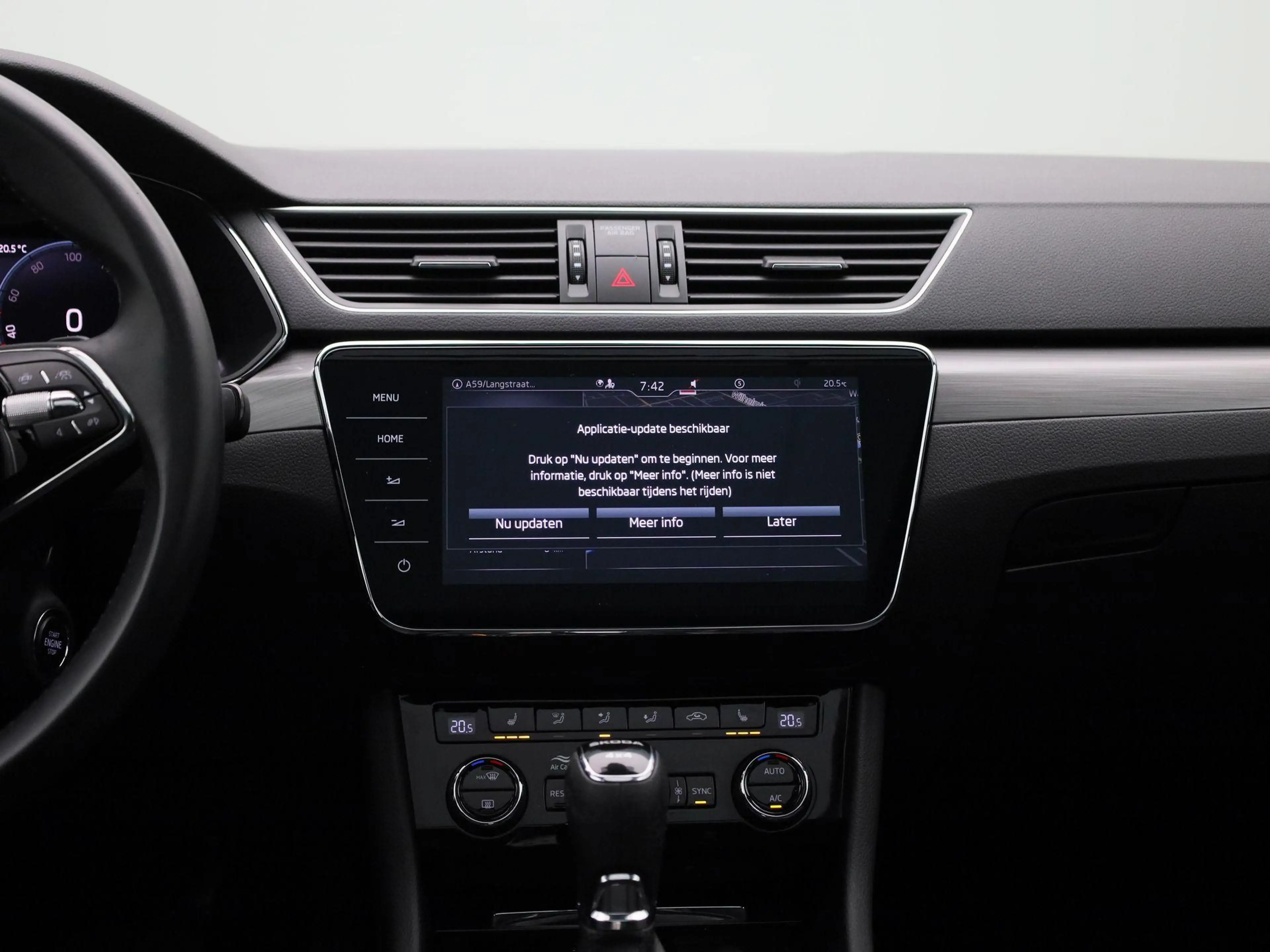 Skoda Superb 2.0 TDI SCR 140kW DSG 4x4 STYLE COMBI | Camera | P — photo 11