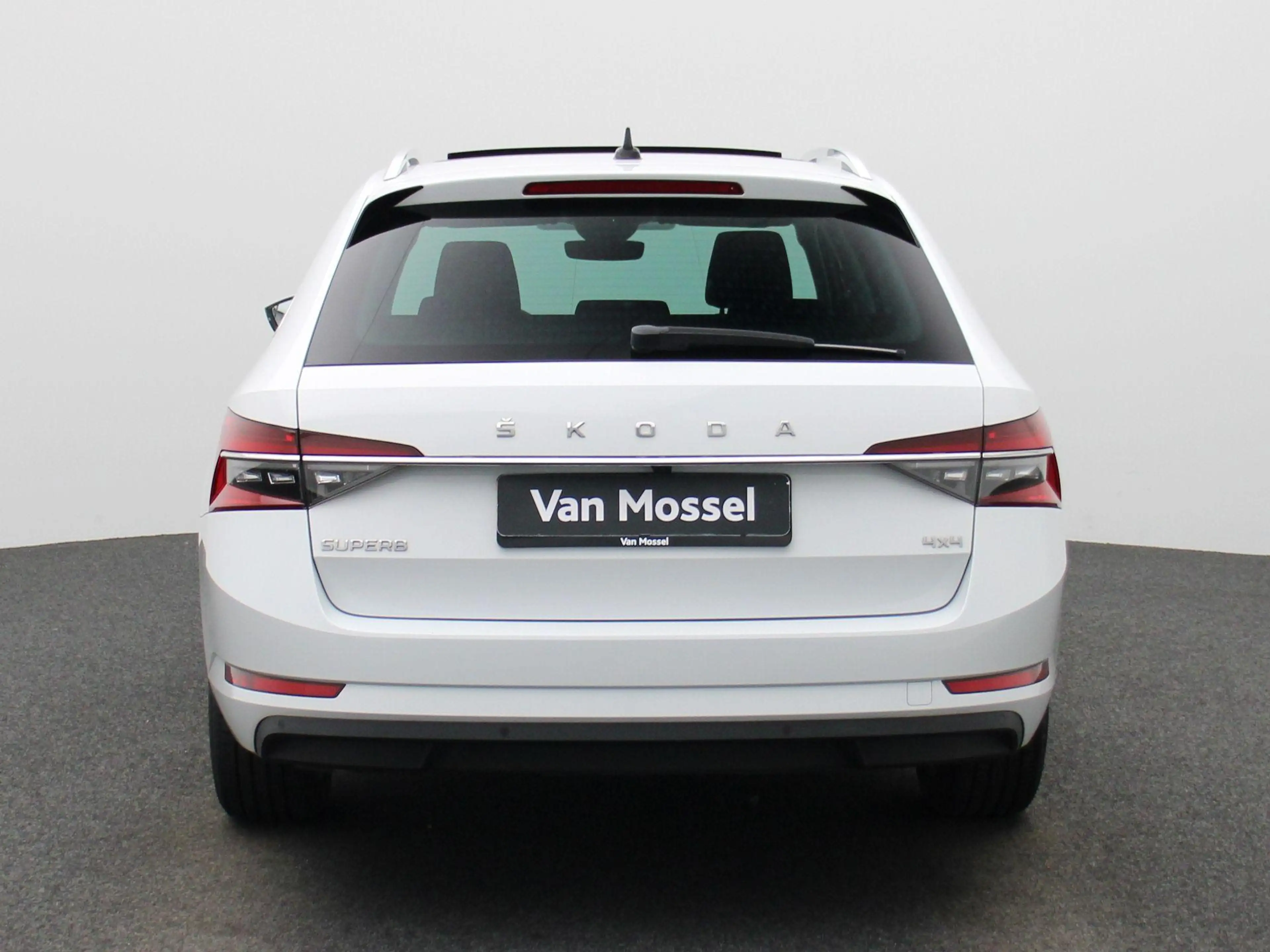 Skoda Superb 2.0 TDI SCR 140kW DSG 4x4 STYLE COMBI | Camera | P — photo 6