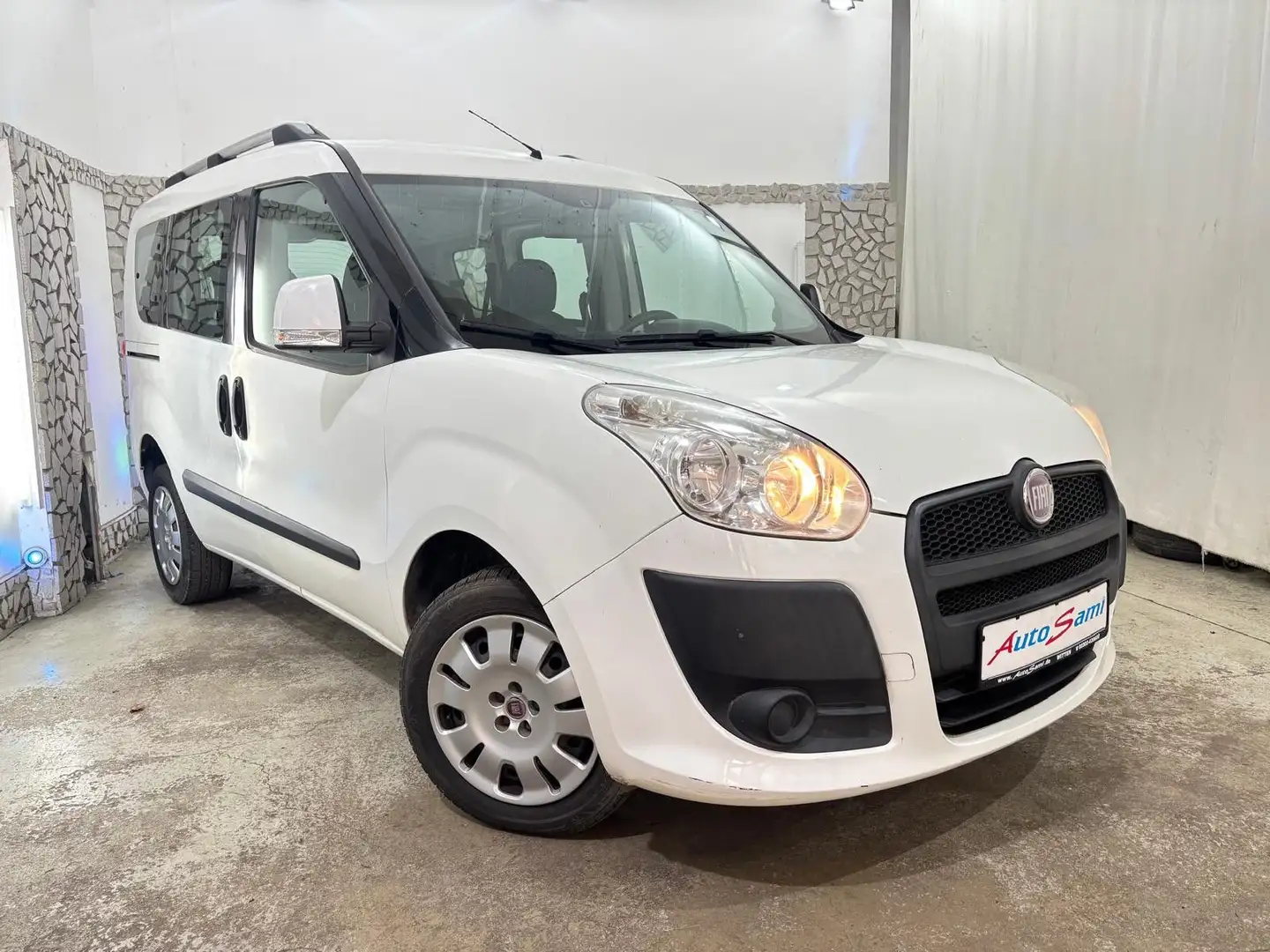 Fiat Doblo 1.4 Dynamic KLIMA 7 SITZER AHK TÜV NEU Weiß - 1