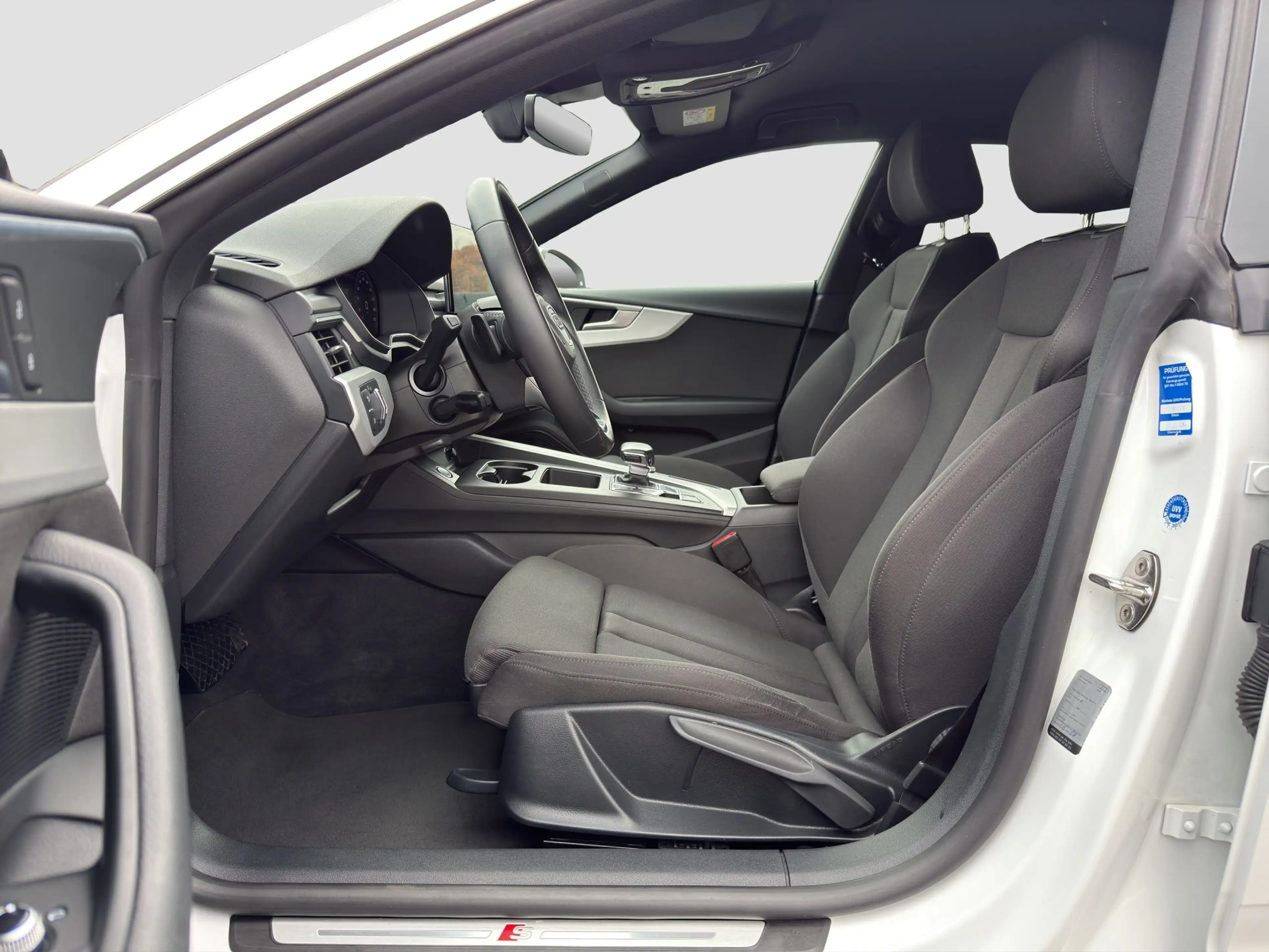 Audi A5 Sportback 40 TDI S line/LED/Navi/Kamera/Assistenz — photo 9