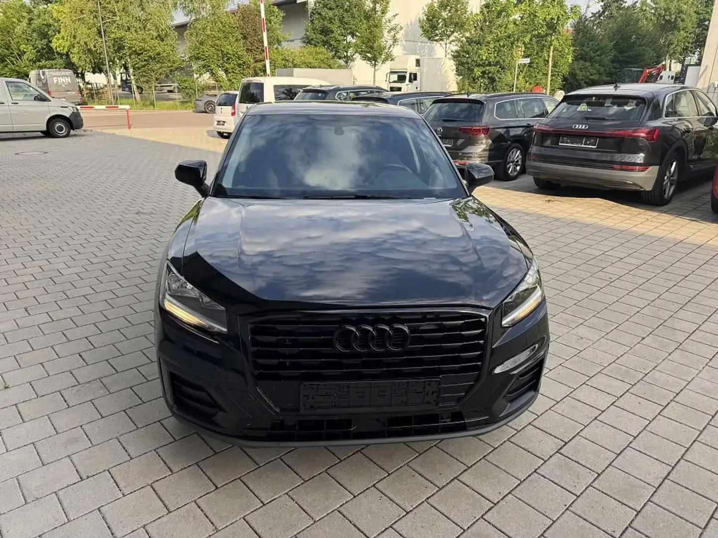 Audi Q2 1.4 TFSI *TOP-Ausstattung* SPORT Nero - 2