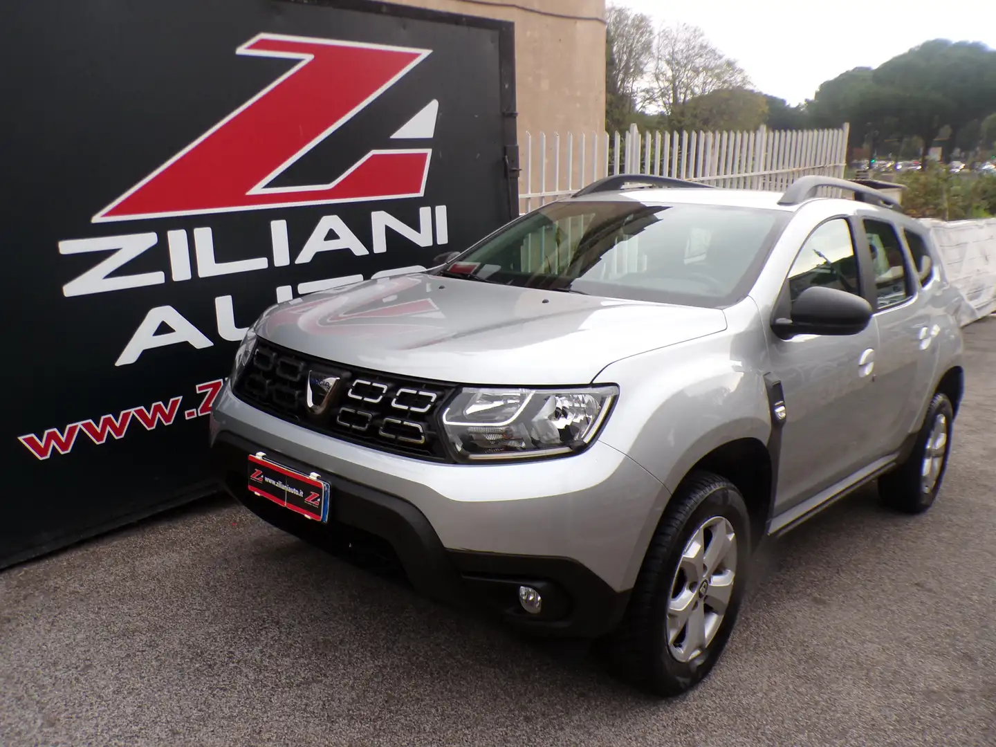Dacia Duster 1.0 tce Eco-g NAVI..BLUETOOTH..RETROCAMERA.. Argento - 1