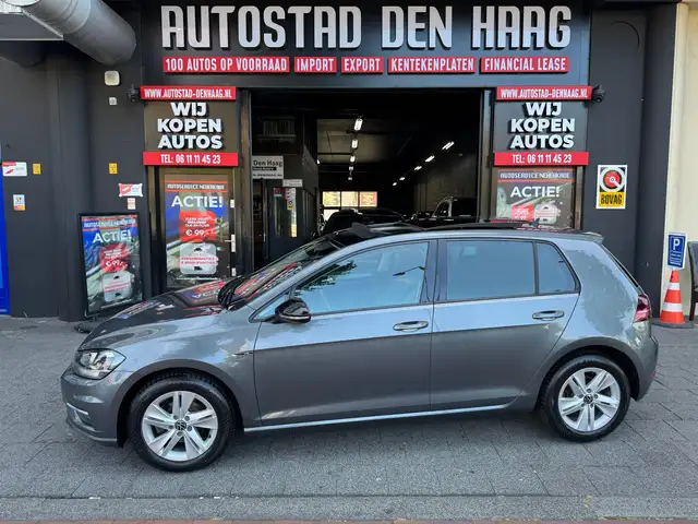 Volkswagen Golf view 5