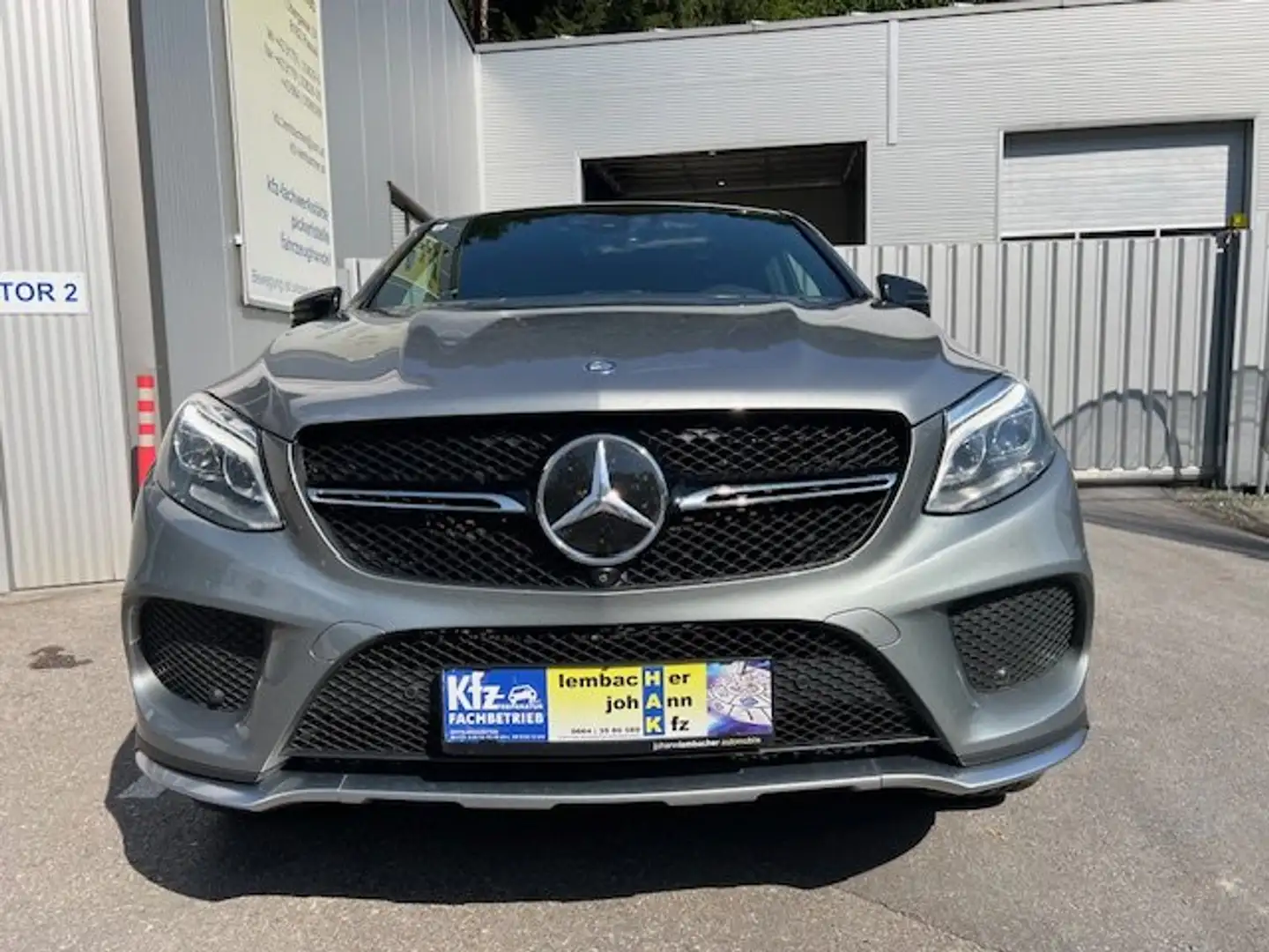 Mercedes-Benz GLE 43 AMG Coupé 4MATIC Aut. Grau - 2