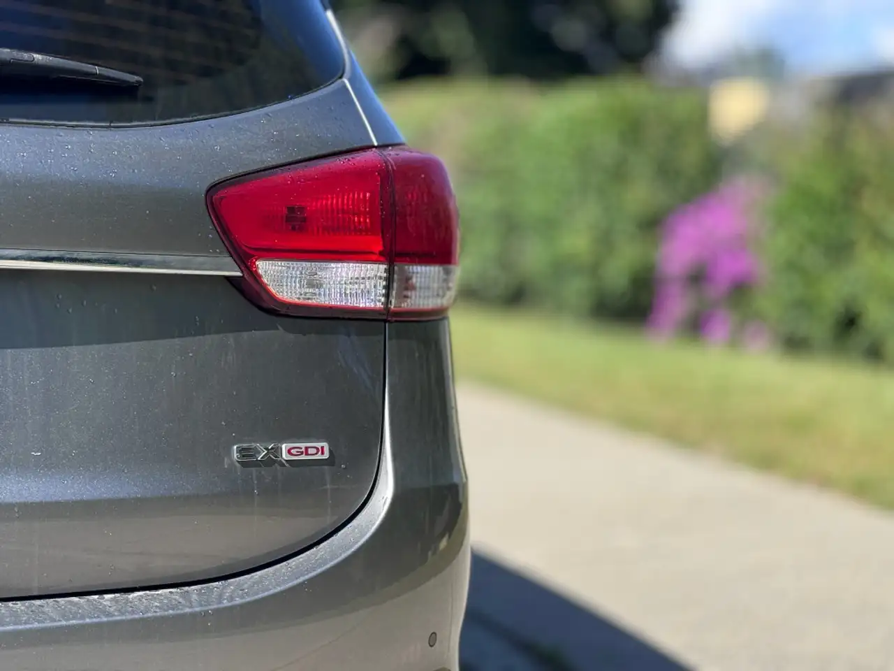 Kia Rondo снимка Kia Rondo