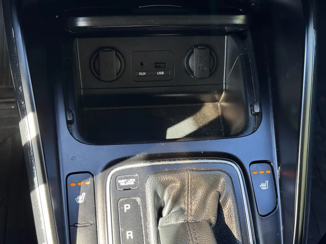 Kia Rondo снимка Kia Rondo