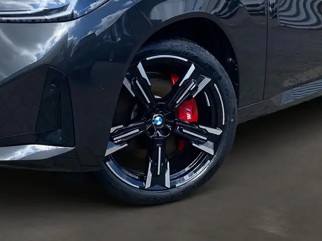 BMW X3 M view 6