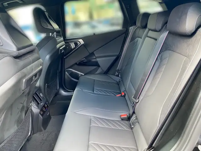 BMW X3 M view 11