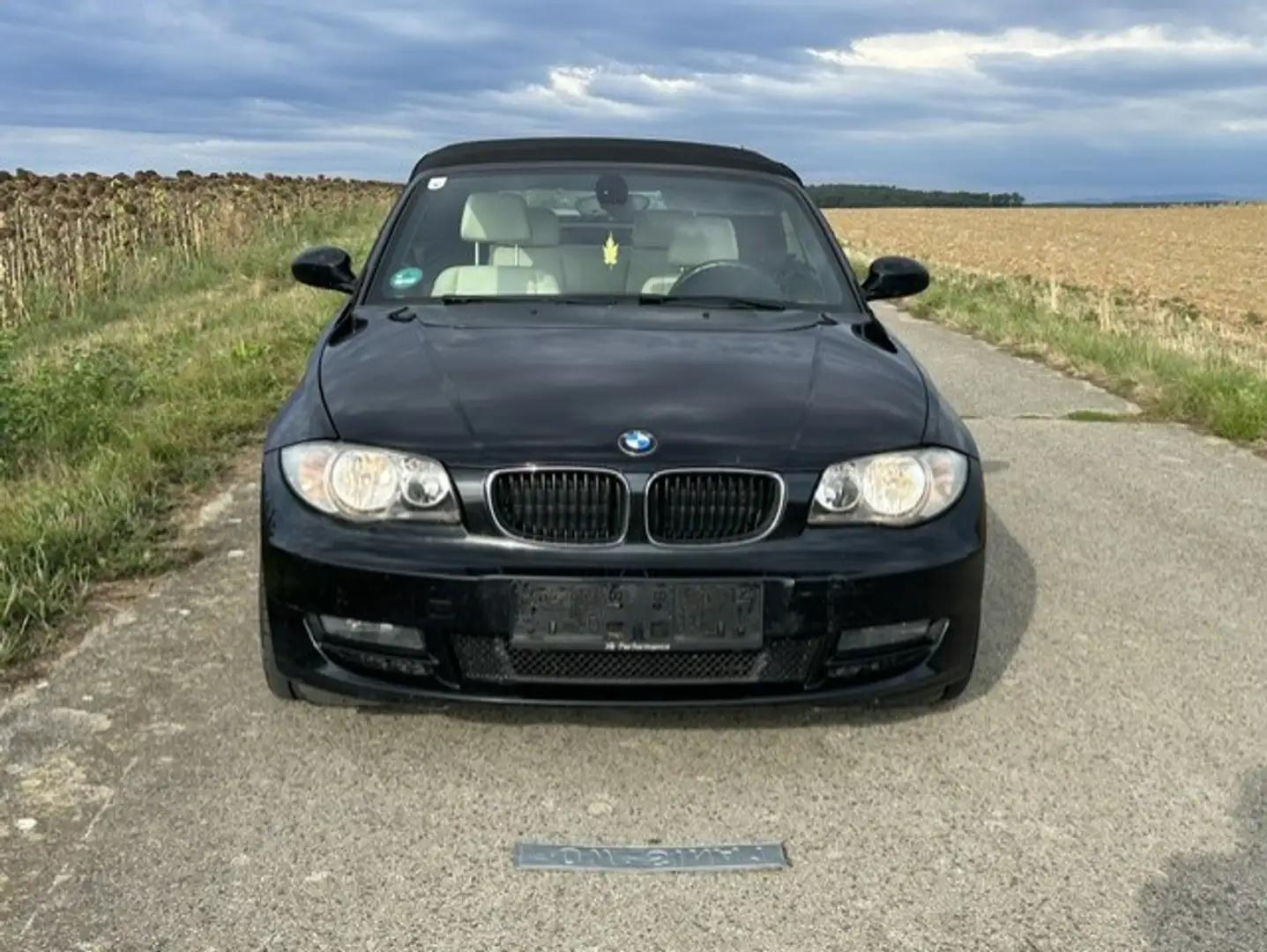 BMW 118 118i Cabrio Schwarz - 1