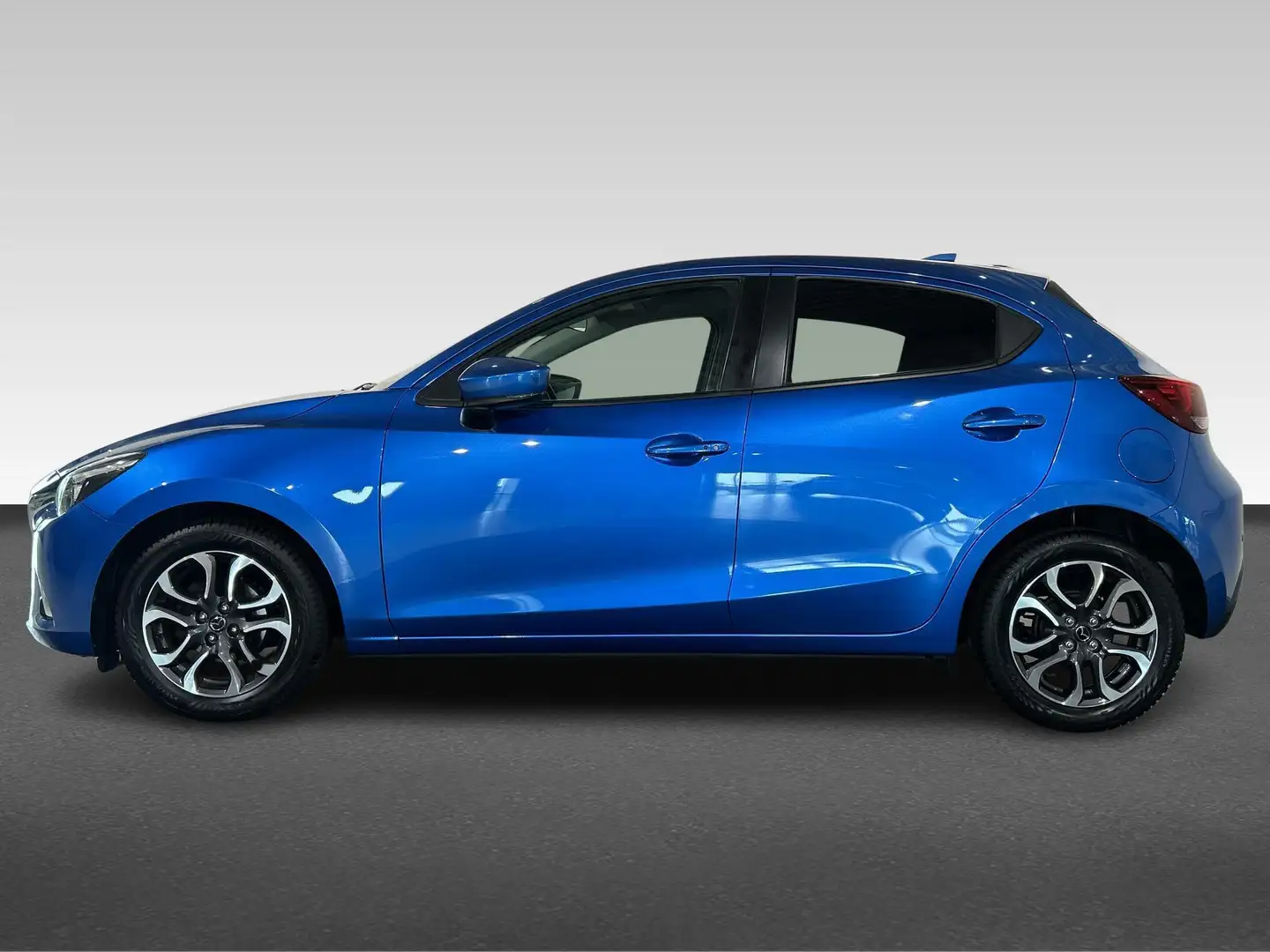 Mazda 2 1.5 SKYACTIV-G 90PK GT-M Blauw - 2