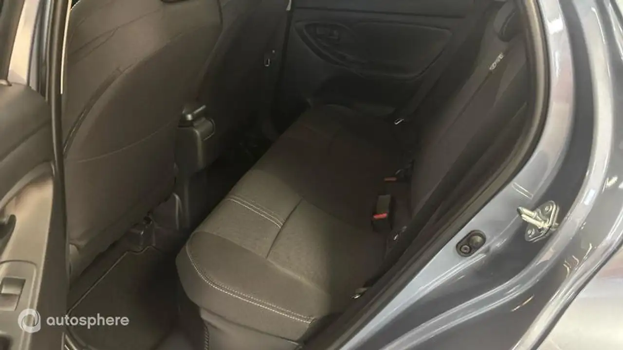 Toyota Yaris Yaris — photo 13