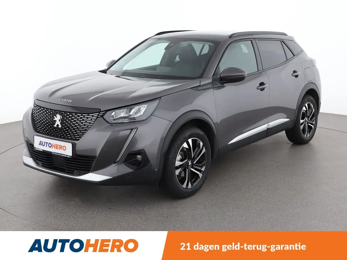 Peugeot 2008 1.2 PureTech Allure Grau - 1