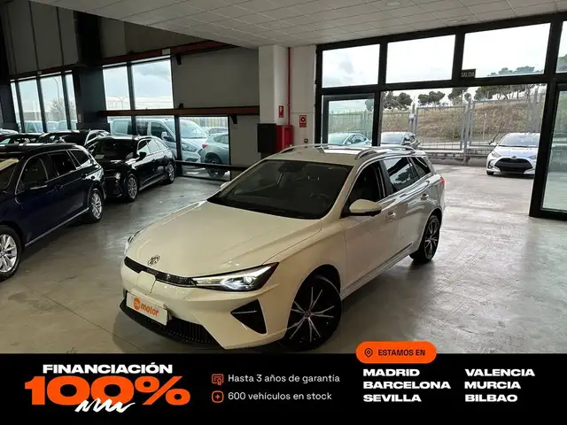 MG MG5 Long Range Luxury