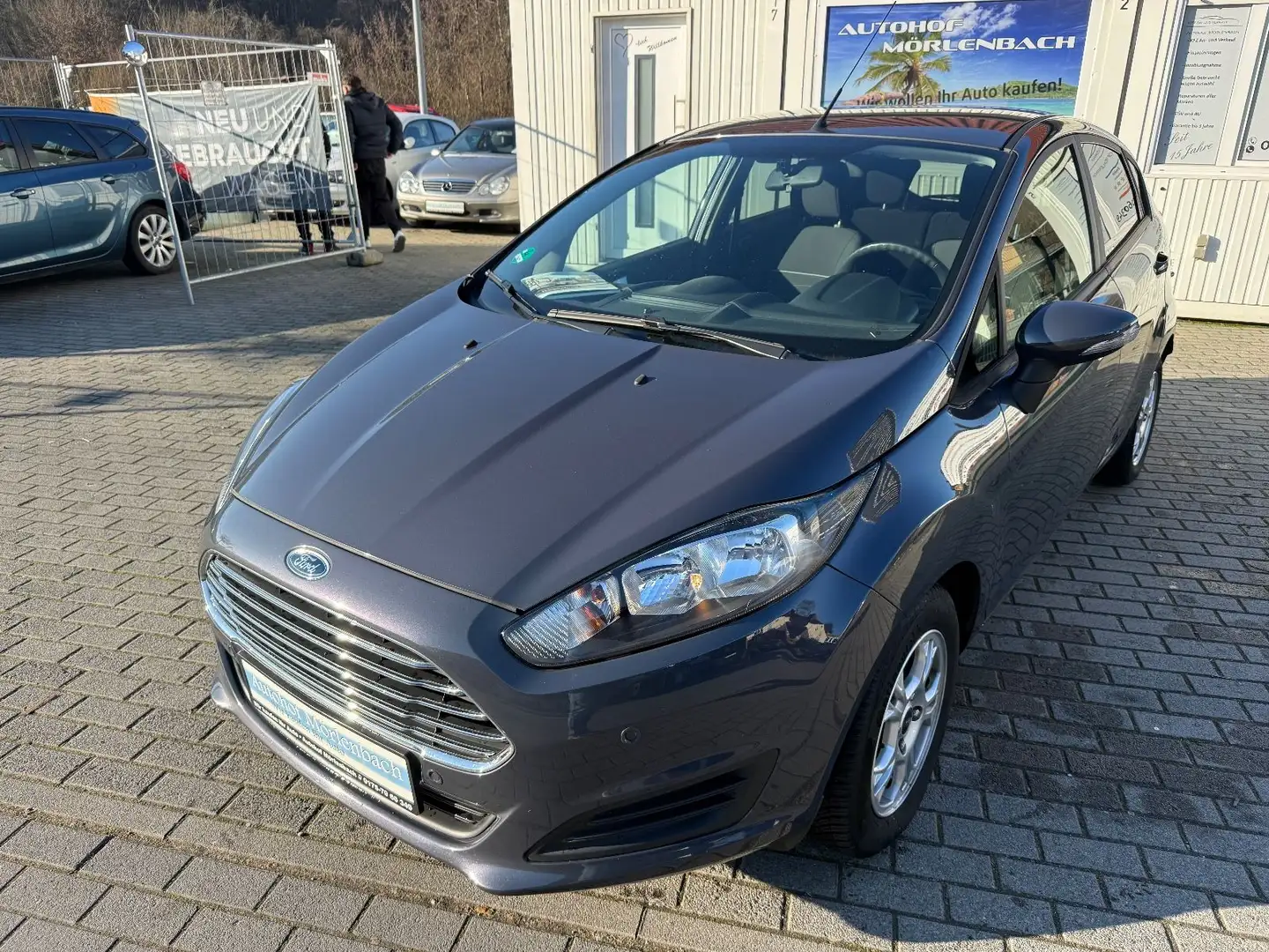 Ford Fiesta Sync Edition Grau - 1