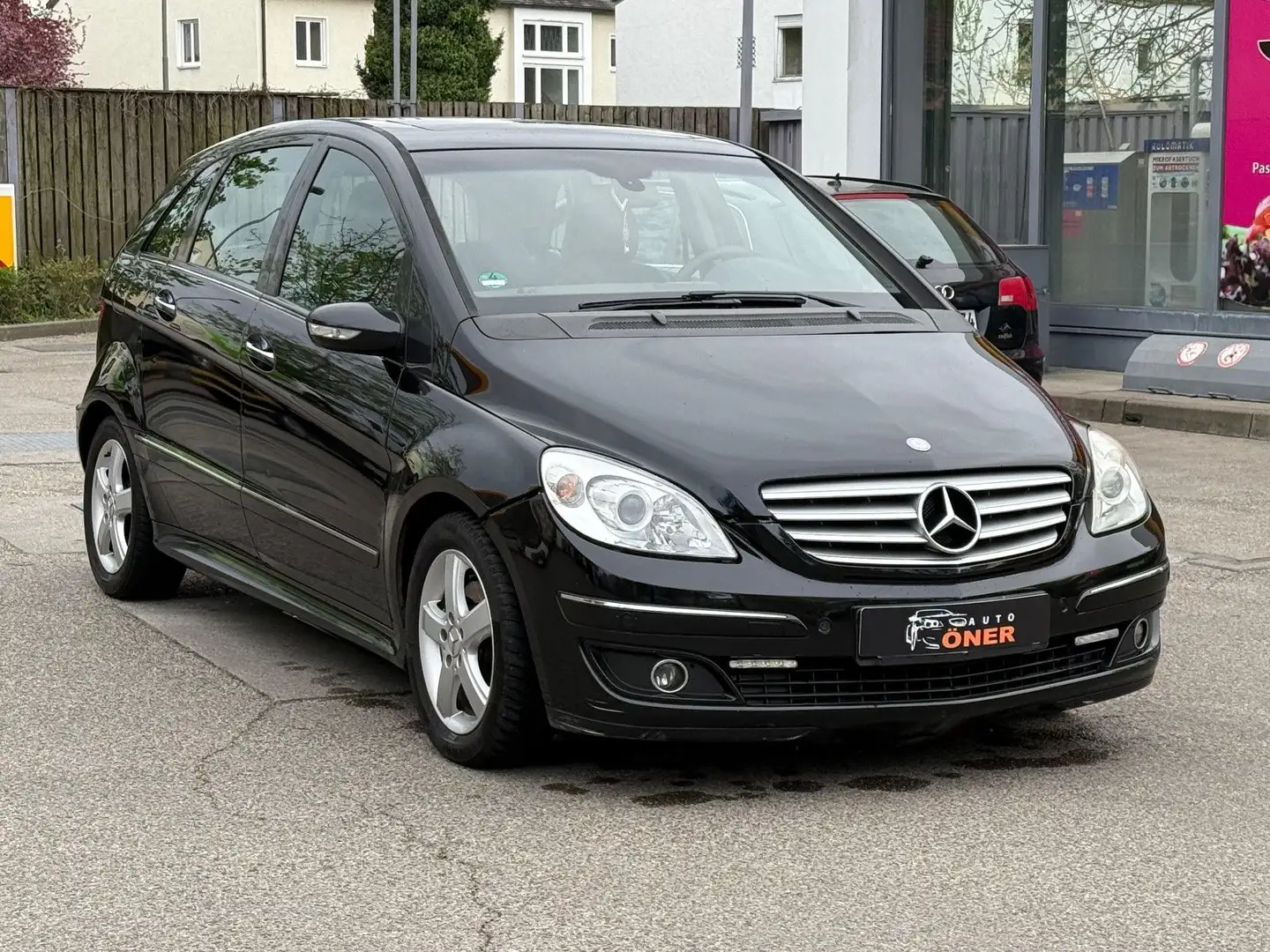 Mercedes-Benz B 200 CDI*Automatik*Klima*Pano*SHZ*PDC* Noir - 2