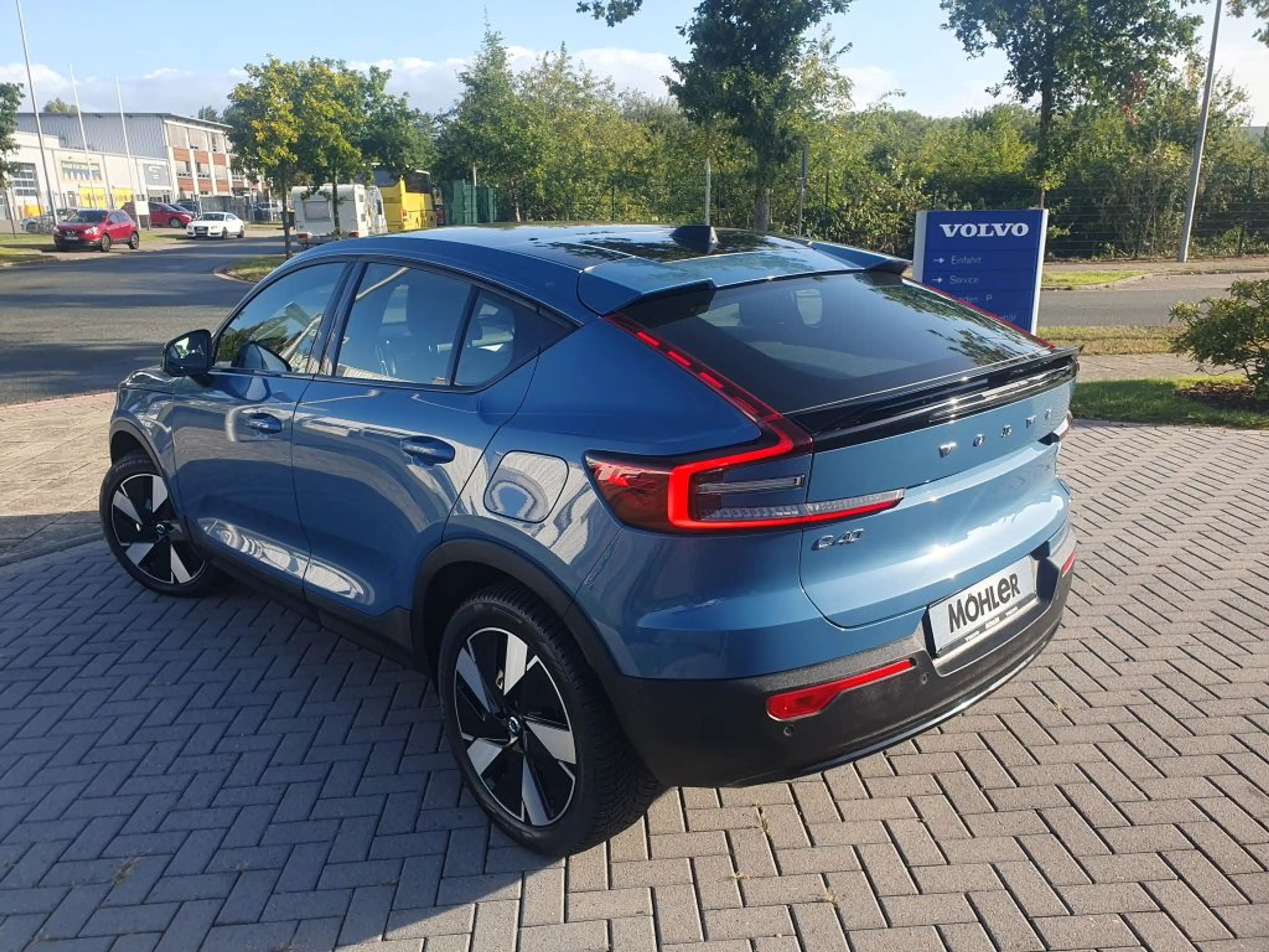 Volvo C40 Recharge 82 kWh Extended Range RWD Ultimate — photo 7