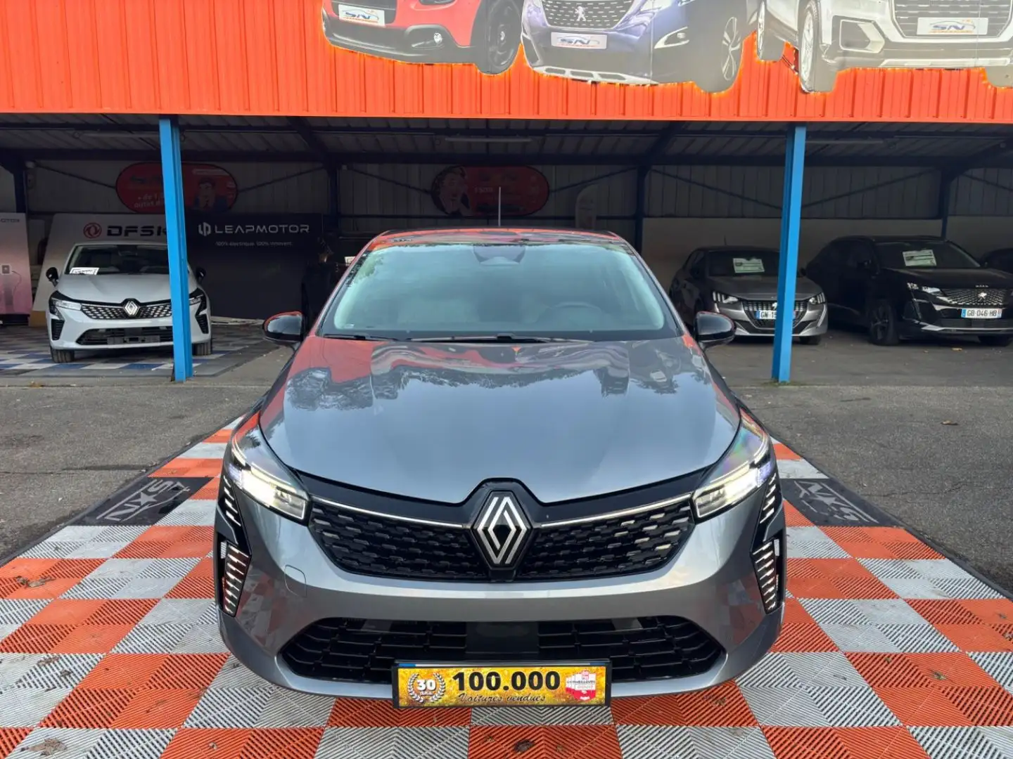 Renault Clio V DCi 100 BV6 EVOLUTION Ecran Radar Gris - 2