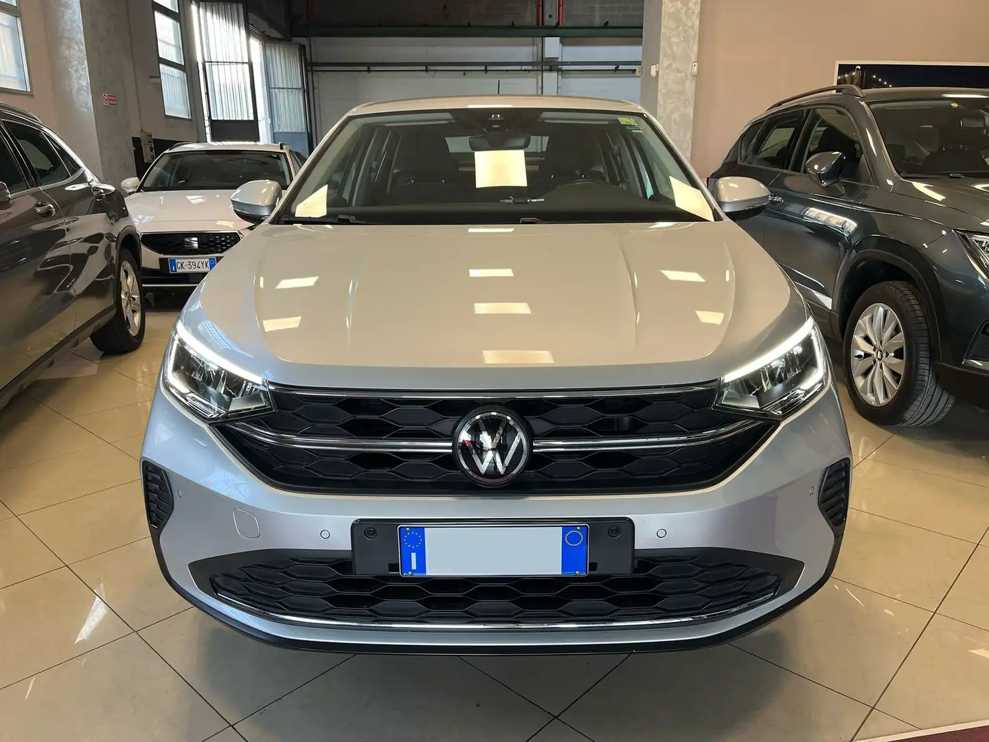 Volkswagen Taigo 1.0 tsi Life 95cv NEOPATENTATI OK Argento - 2