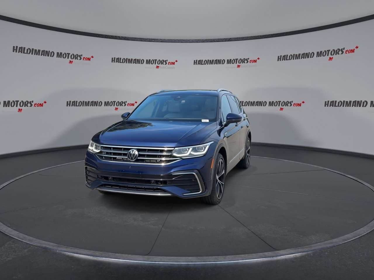 2022 Volkswagen Tiguan Highline R-Line 4WD | No Accidents | Pano. Sunroof — снимка 1