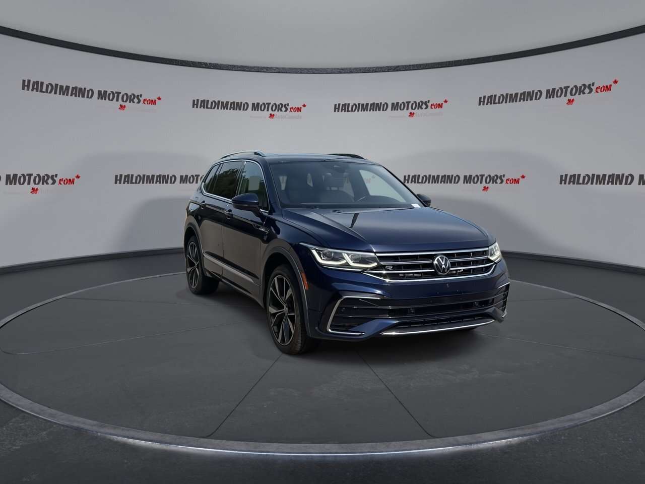 2022 Volkswagen Tiguan Highline R-Line 4WD | No Accidents | Pano. Sunroof — снимка 1