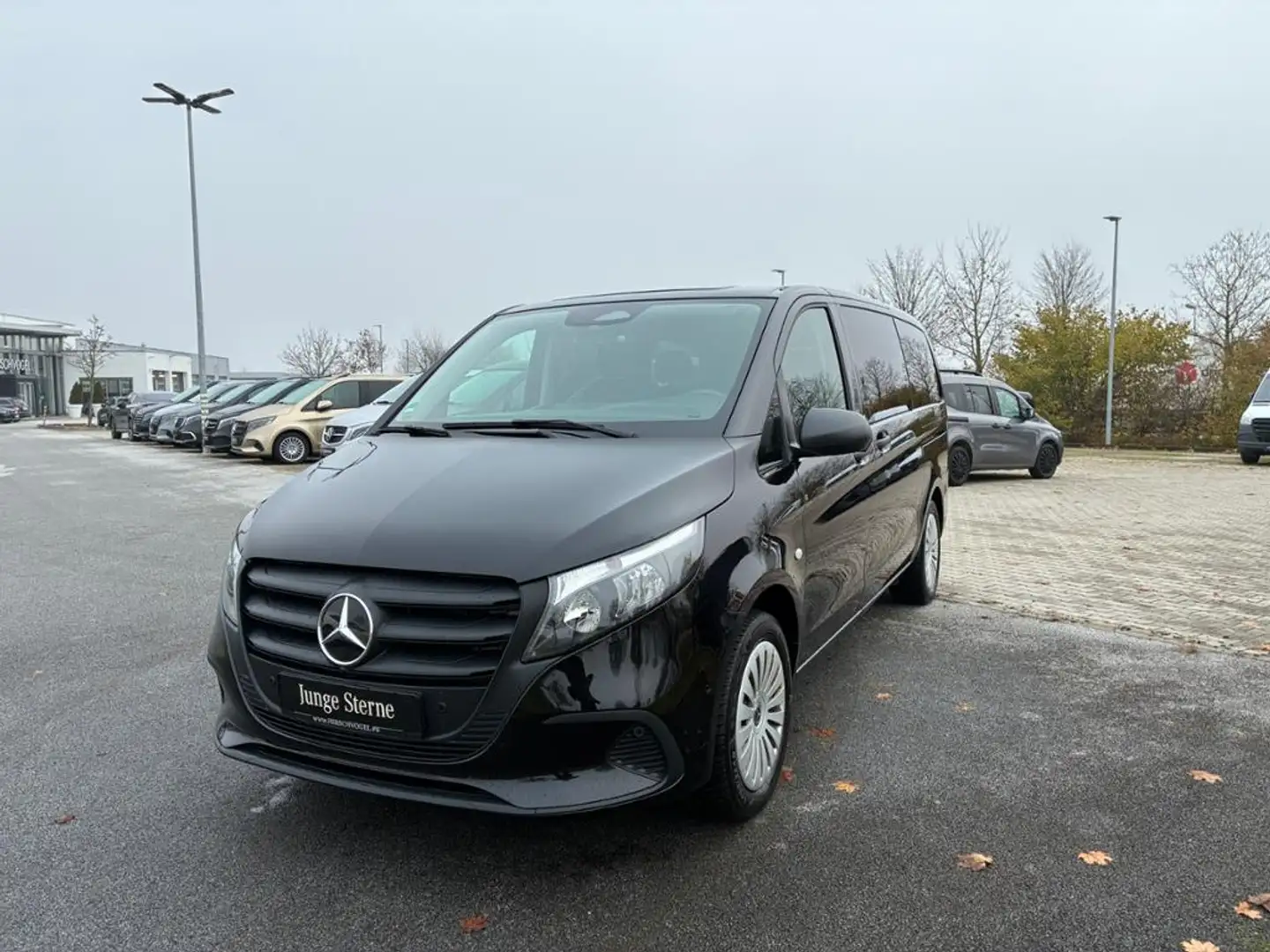 Mercedes-Benz Vito 116 CDI Tourer lang MOPF 8-Sitzer 2xKlima Schwarz - 2