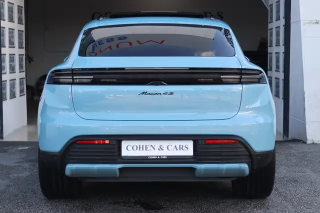 Porsche Macan view 7