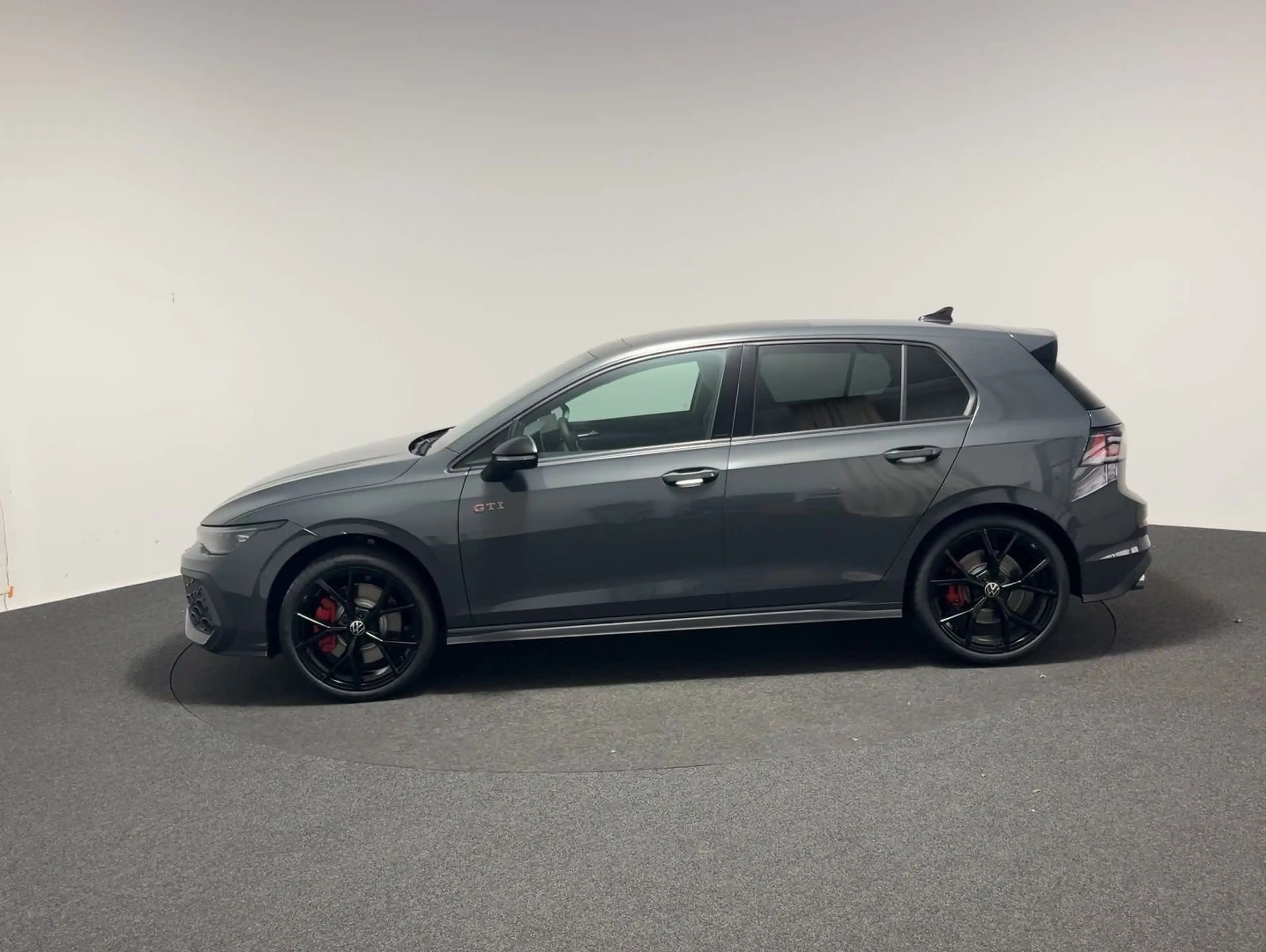 Volkswagen Golf GTI Golf 2.0 TSI DSG GTI BlackStyle Pano WKR AHK — photo 4