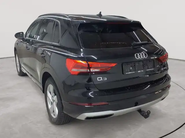 Audi Q3 view 2