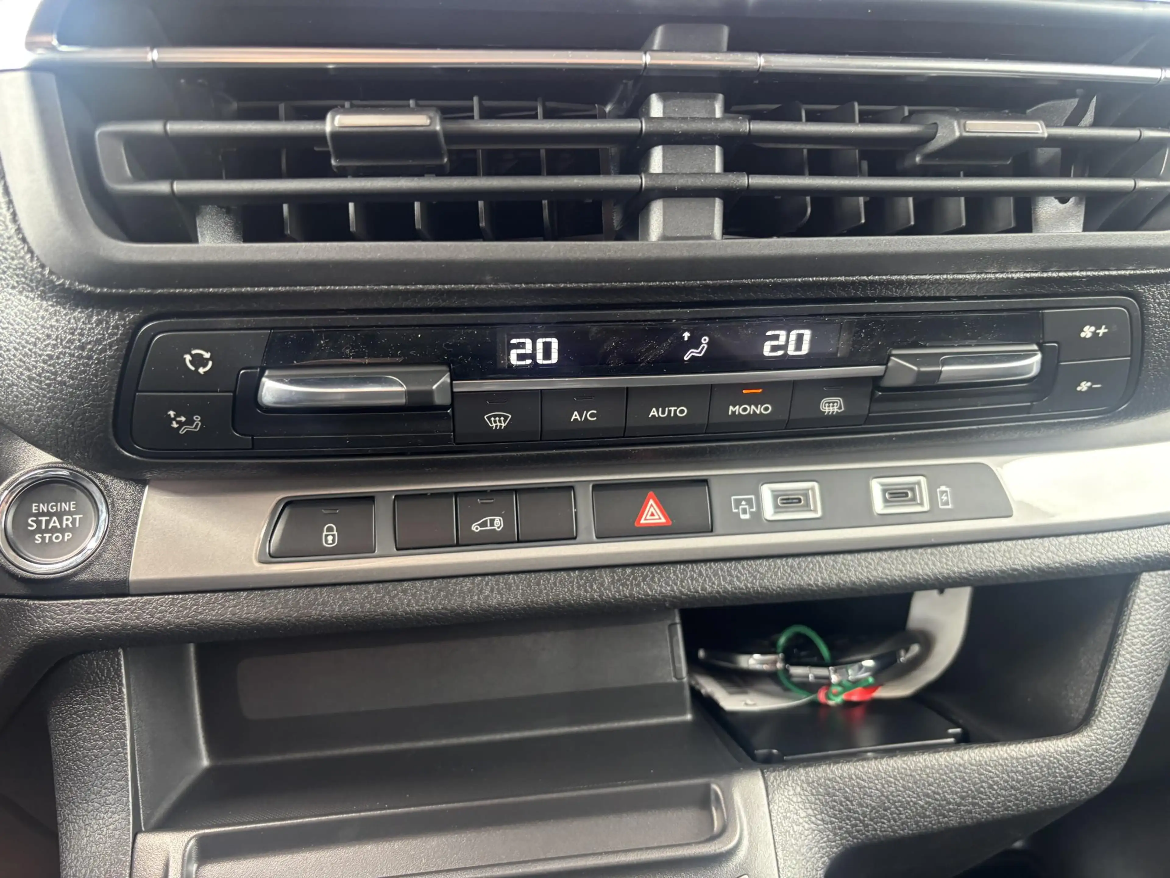Opel Vivaro-e Electric L3 75 kWh | Achteruitrijcamera | Navigati — photo 15