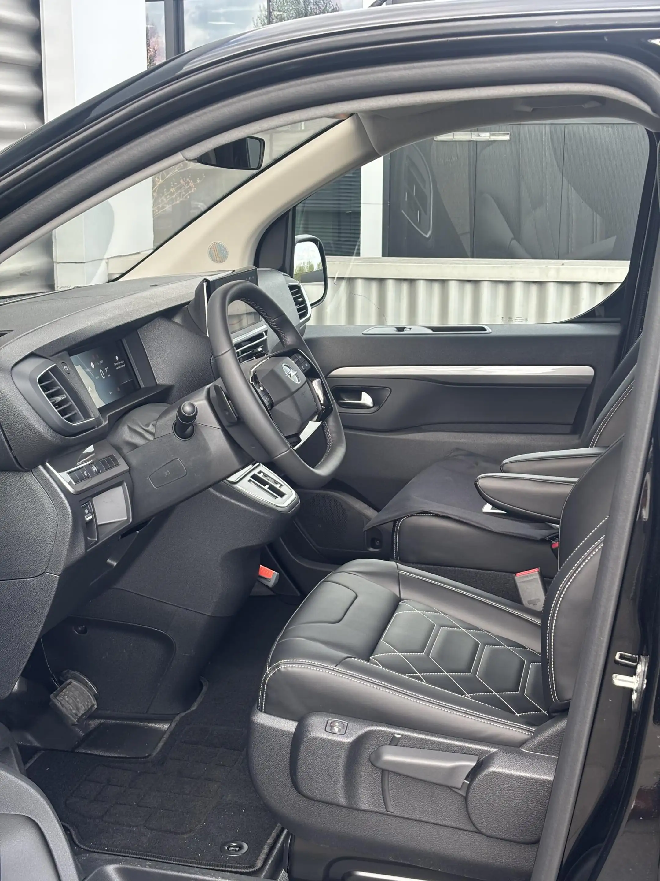 Opel Vivaro-e Electric L3 75 kWh | Achteruitrijcamera | Navigati — photo 10