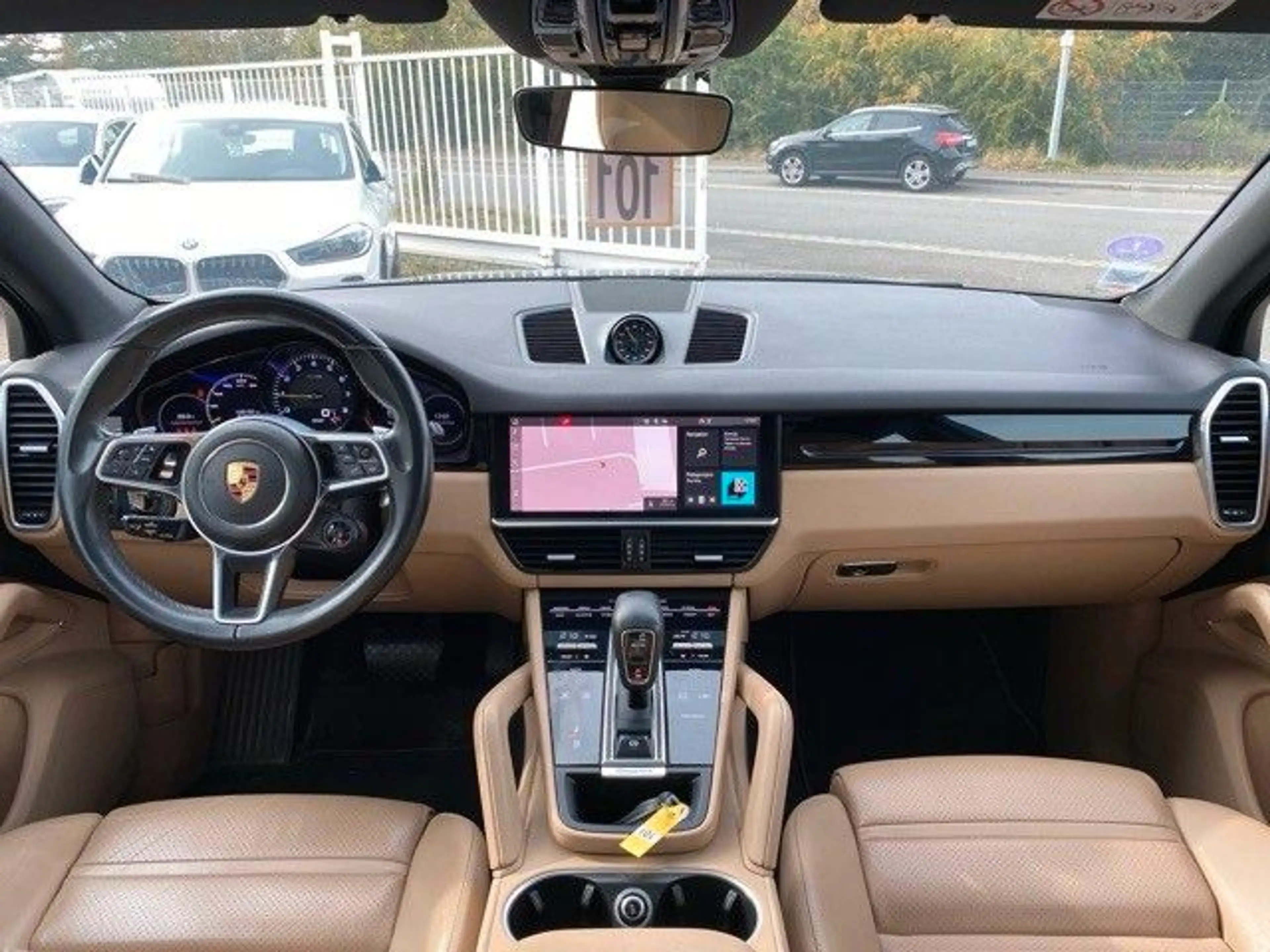 Porsche Cayenne E-Hybrid Chrono Plug-in Cam Pan 1.Hand — photo 11