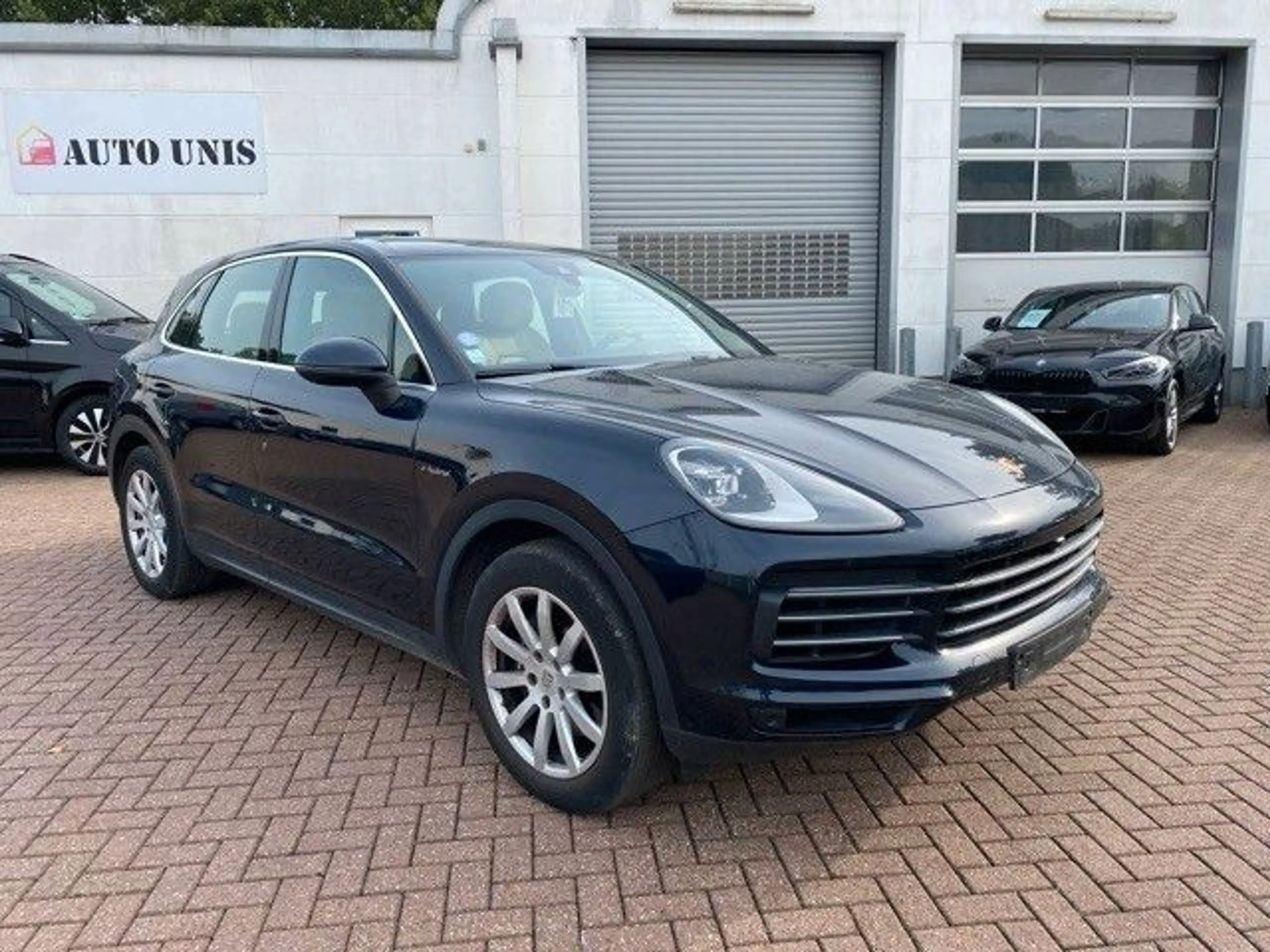Porsche Cayenne E-Hybrid Chrono Plug-in Cam Pan 1.Hand — photo 3