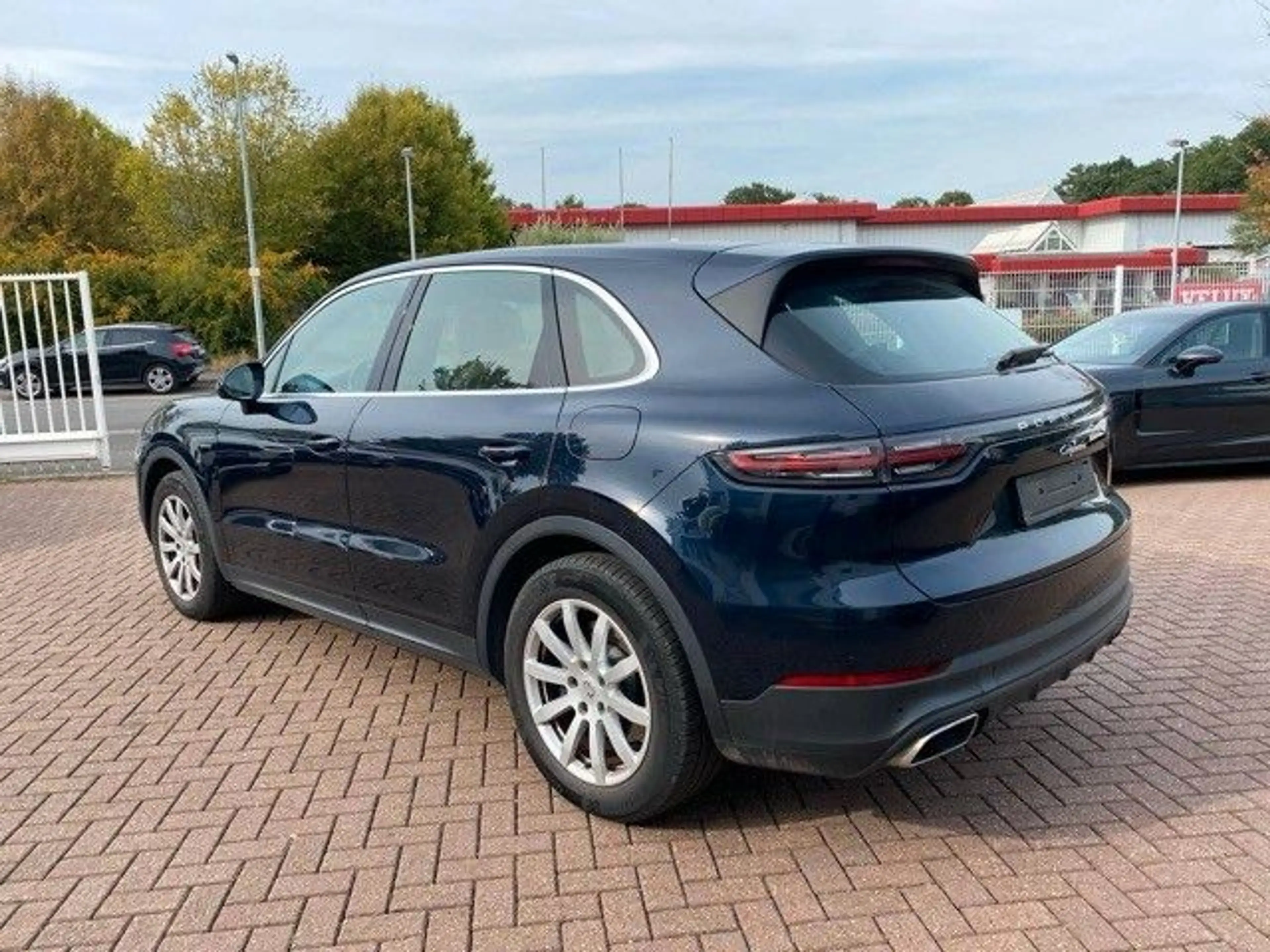 Porsche Cayenne E-Hybrid Chrono Plug-in Cam Pan 1.Hand — photo 4