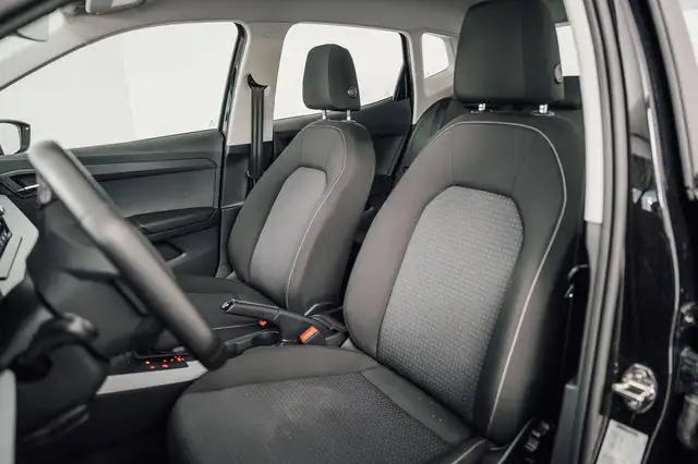 Seat Arona view 8