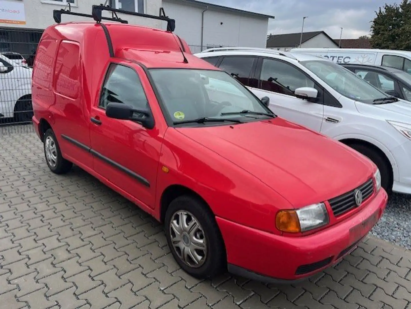 Volkswagen Caddy Rot - 2