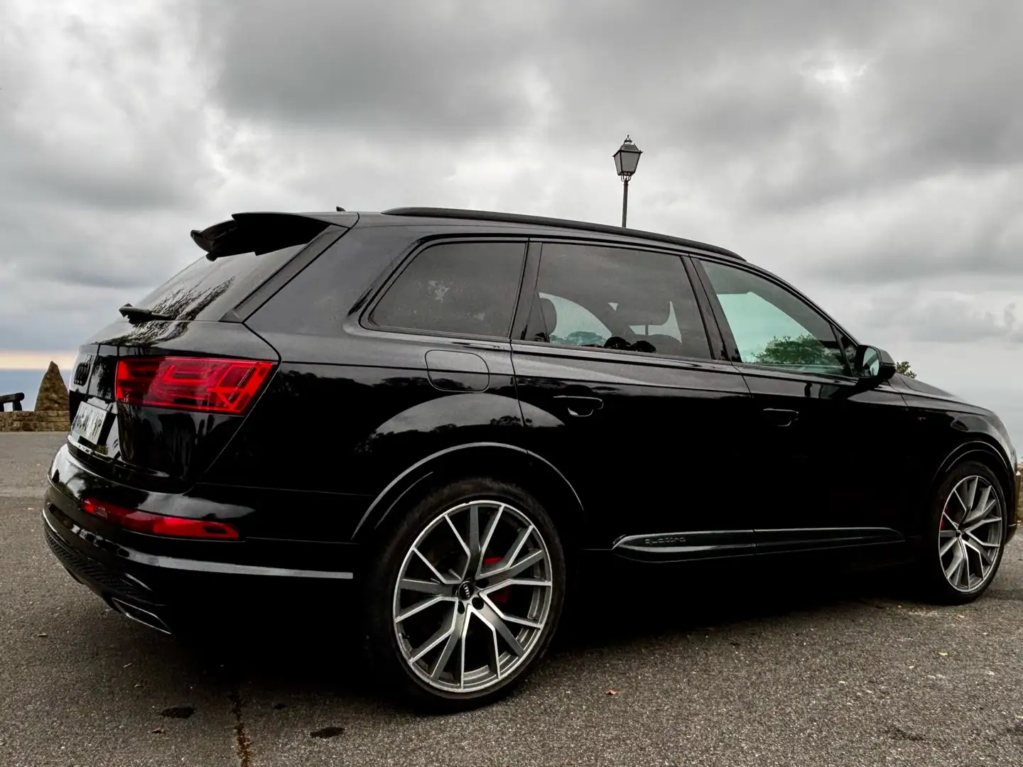Audi Q7 50 TDI Black line quattro tiptronic - 2