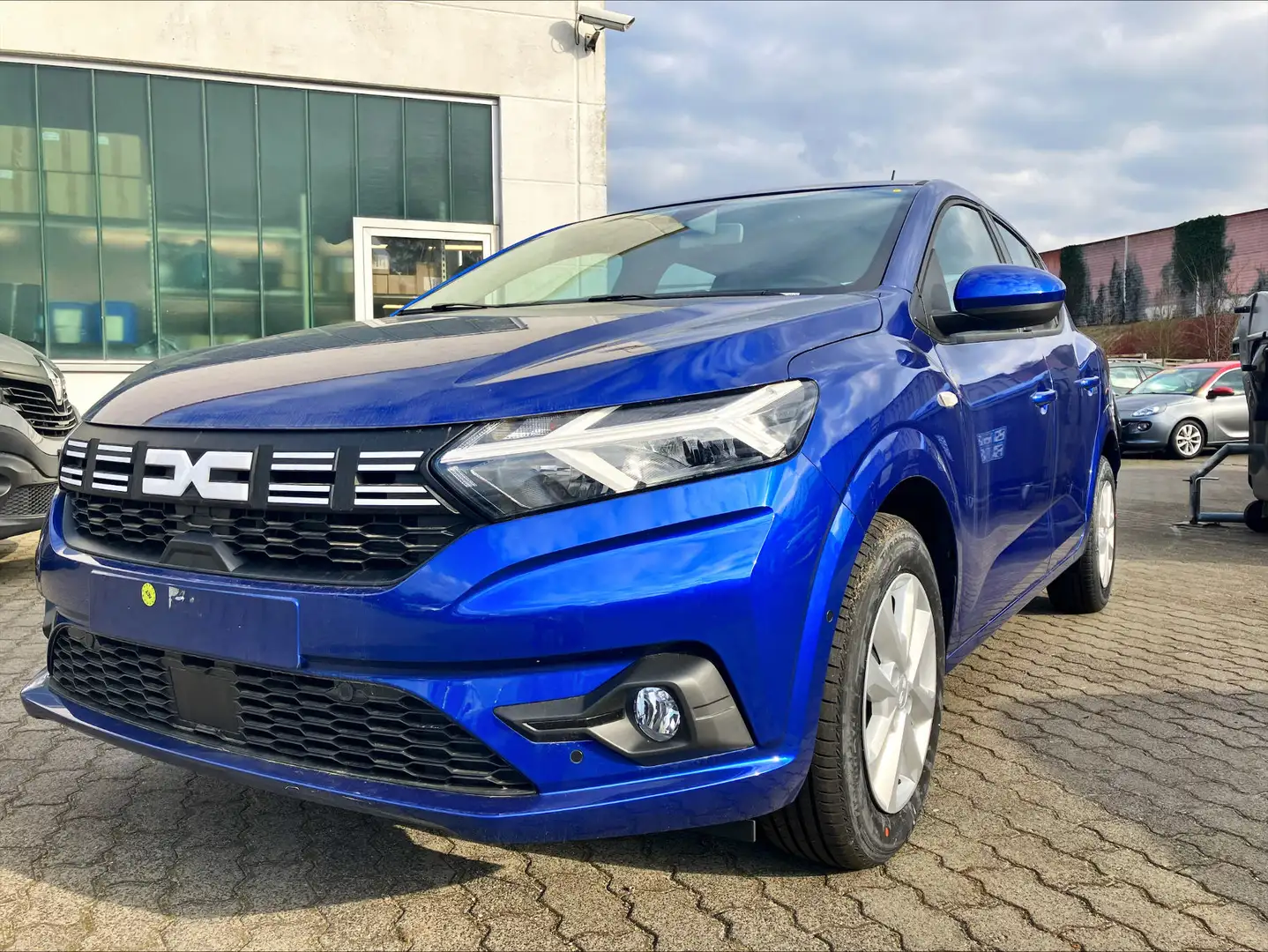 Dacia Sandero Expression TCe 100 ECO-G Blau - 1